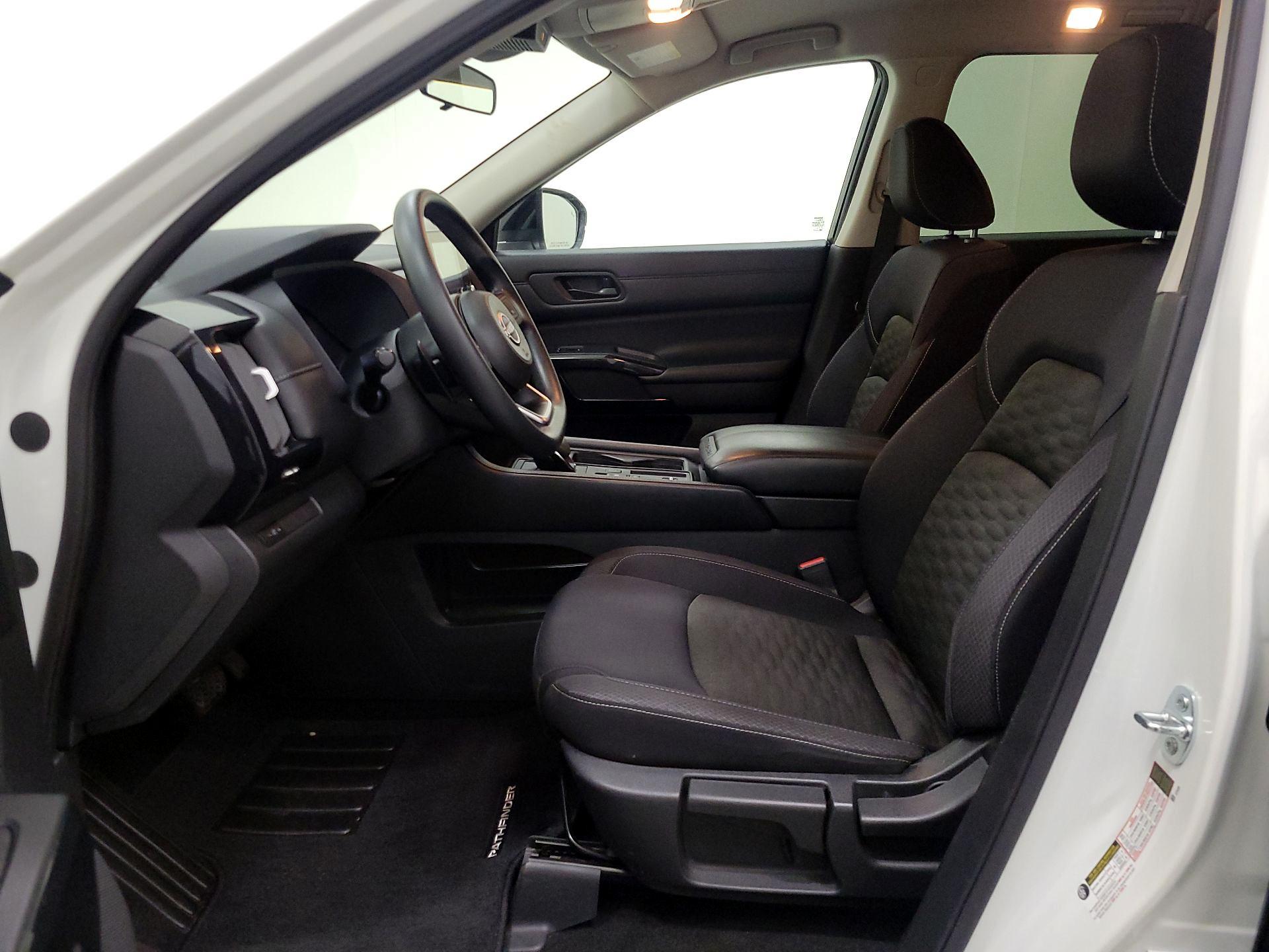 Thumbnail: 2024 Nissan Pathfinder - 11