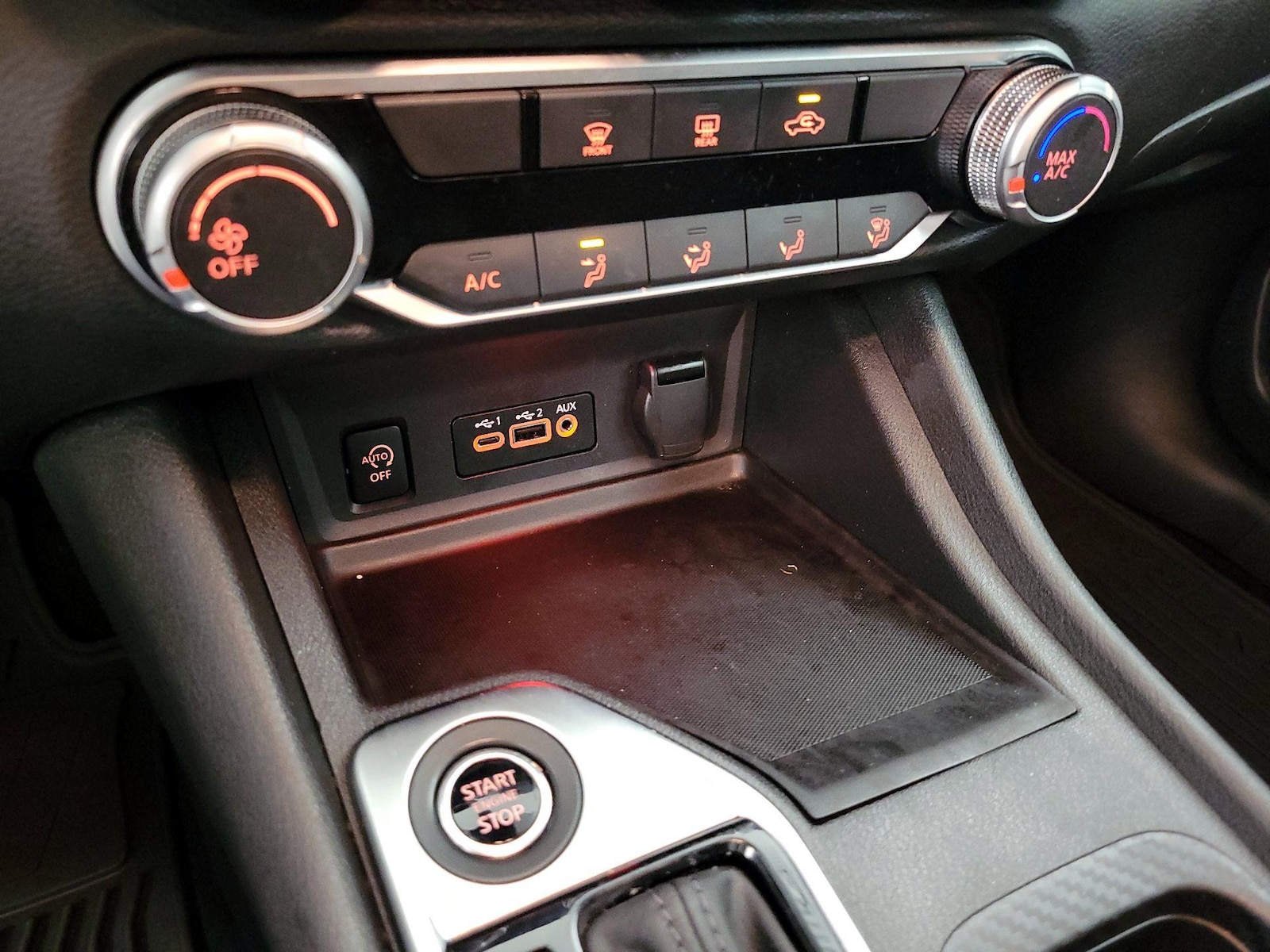 2024 Nissan Sentra SV - Photo 17