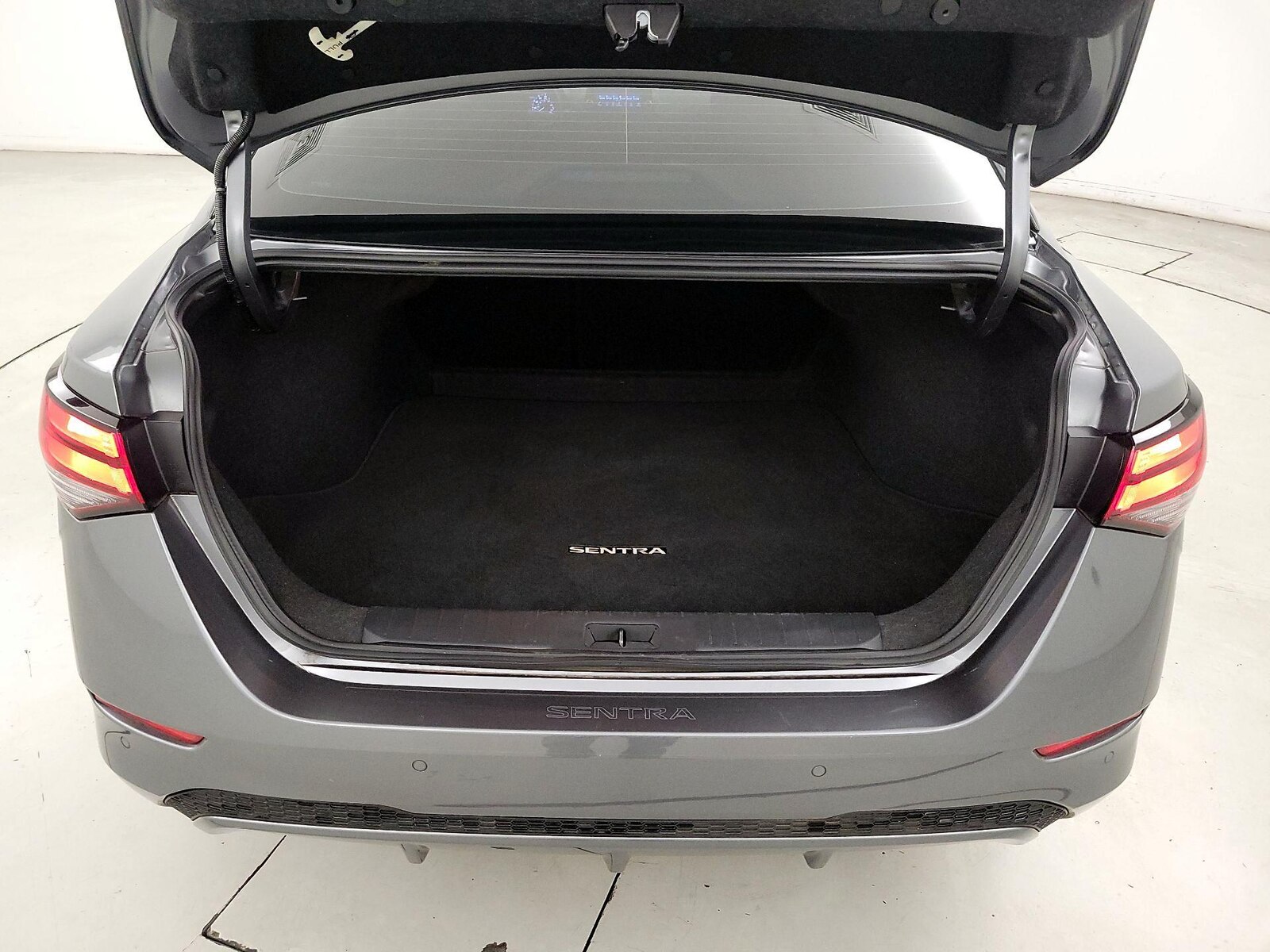 2024 Nissan Sentra SV - Photo 21