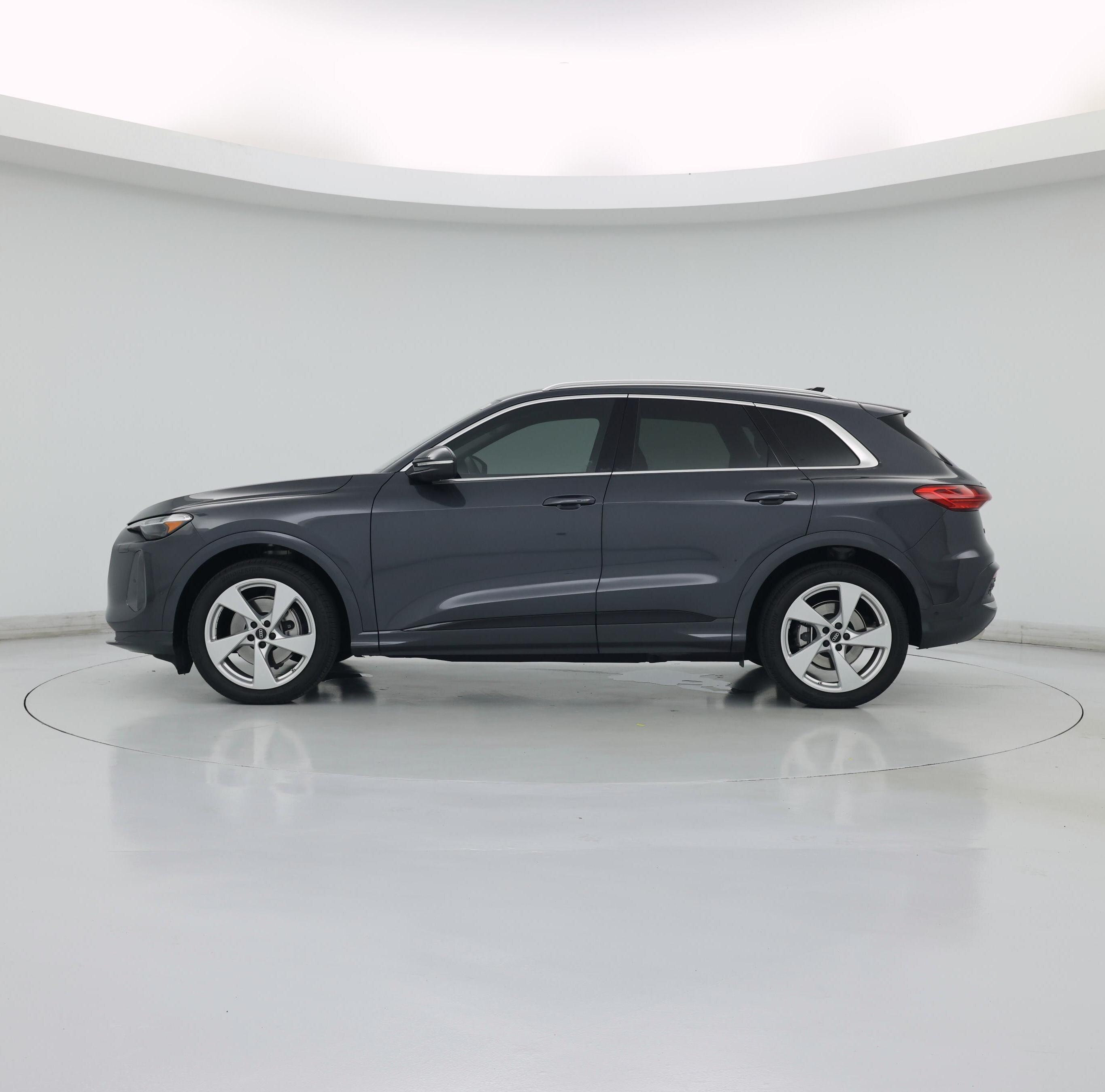 Thumbnail: 2025 Audi Q5 - 3