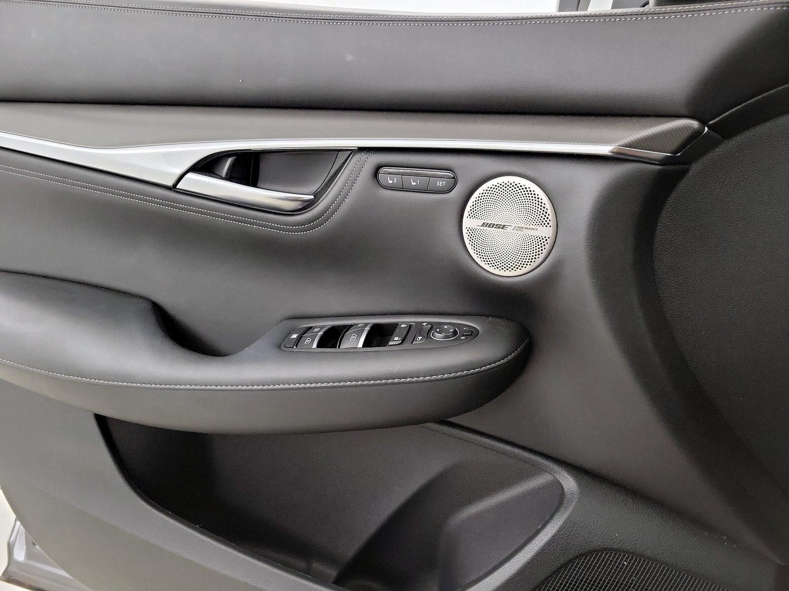 2023 INFINITI QX55 Essential - Photo 13