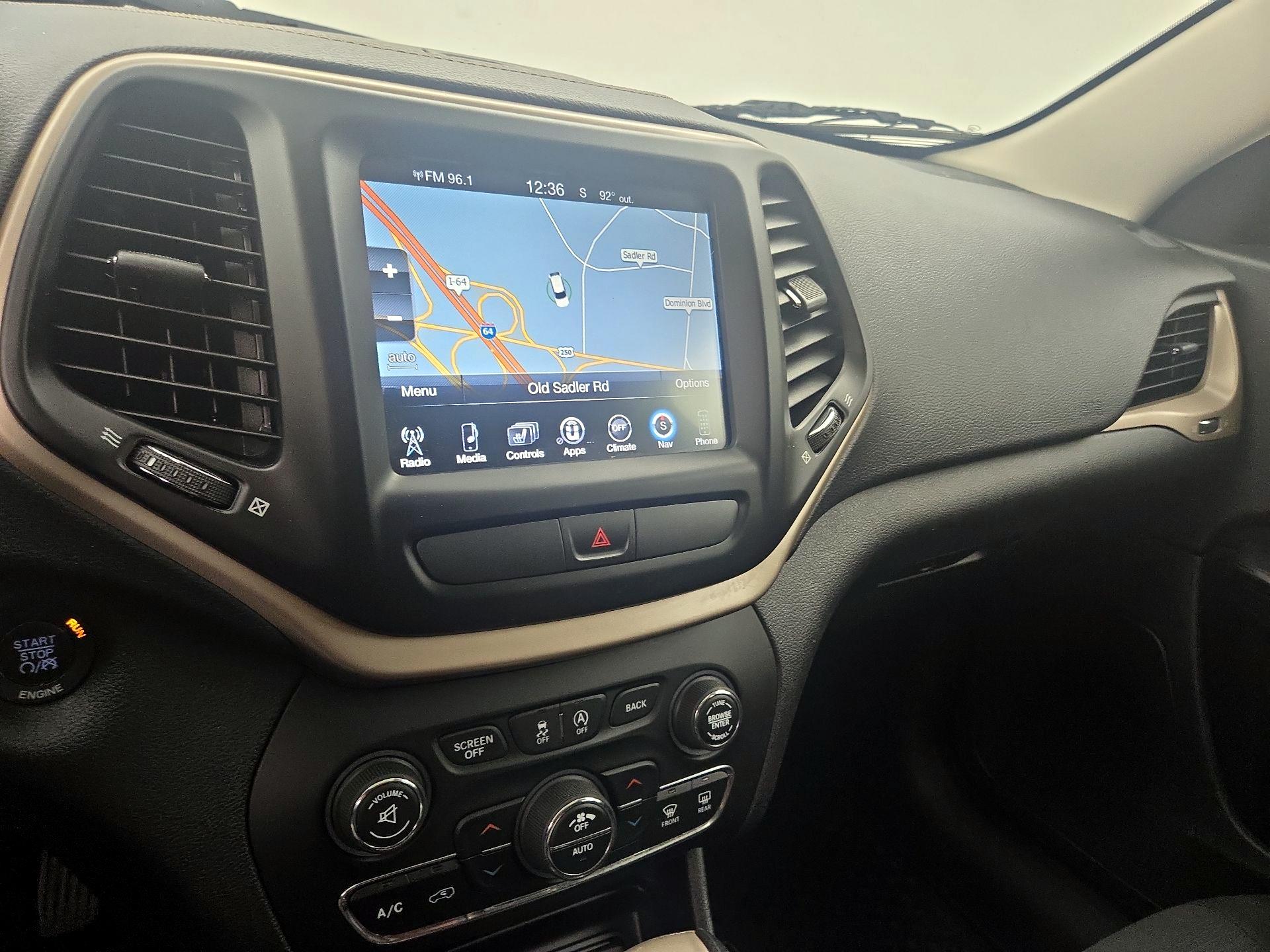 Thumbnail: 2015 Jeep Cherokee - 14