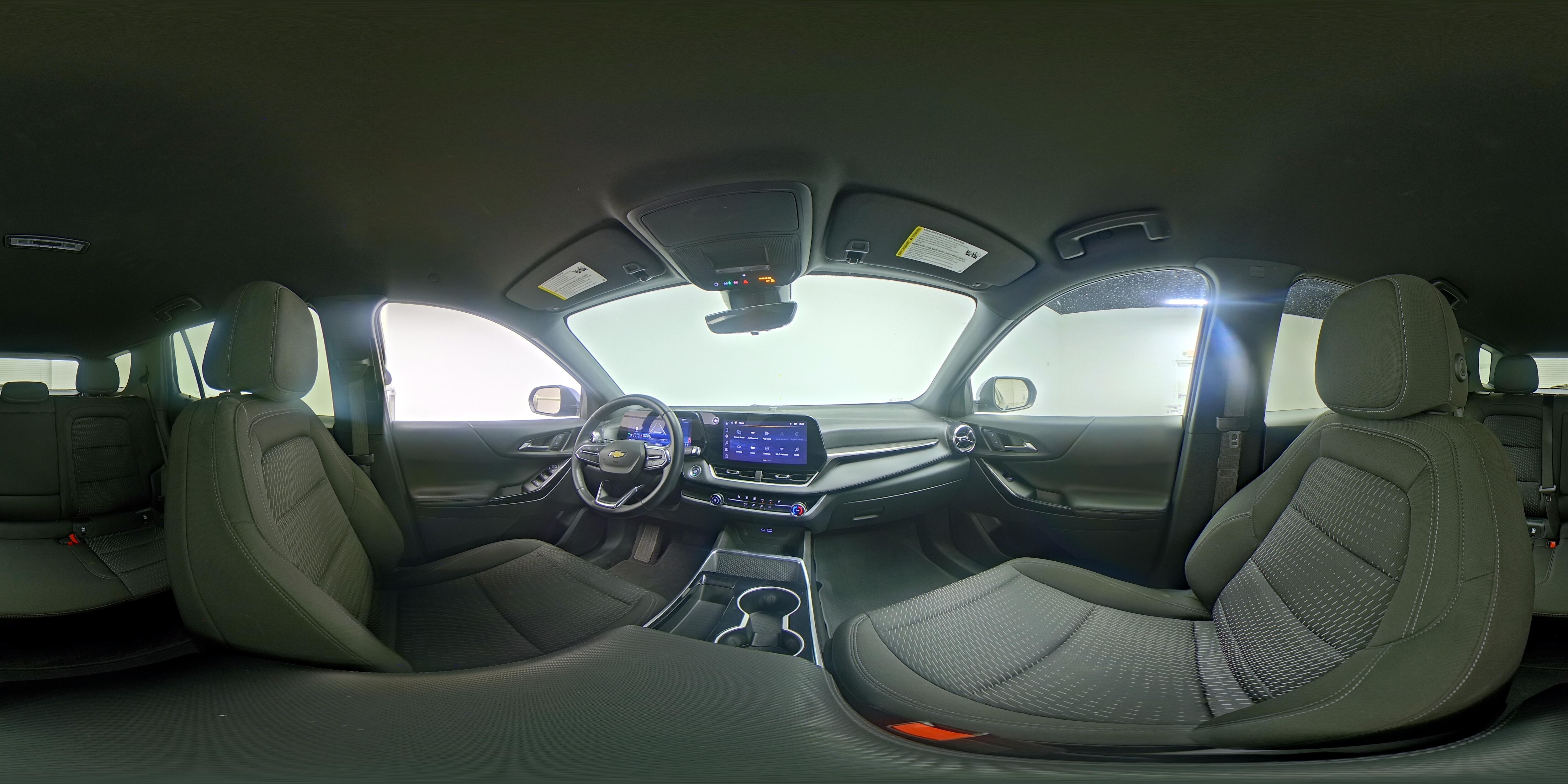 2025 Chevrolet Equinox LT - Photo 24