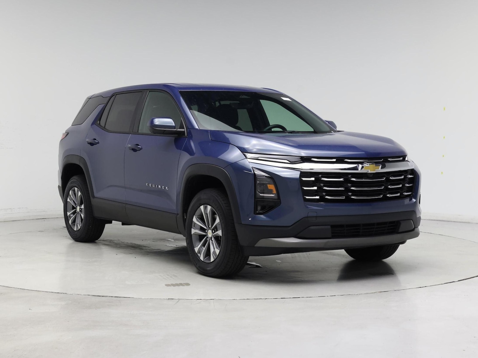 2025 Chevrolet Equinox LT - Photo 2