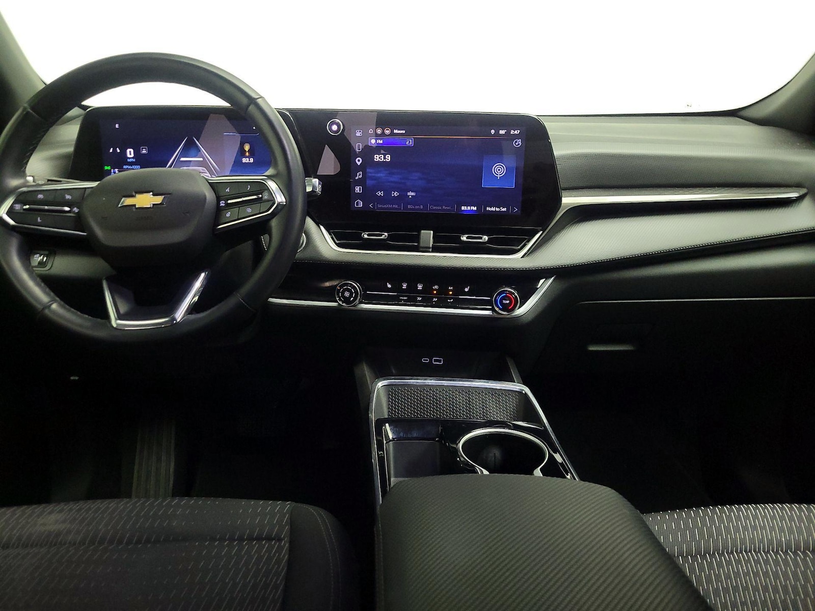 2025 Chevrolet Equinox LT - Photo 10
