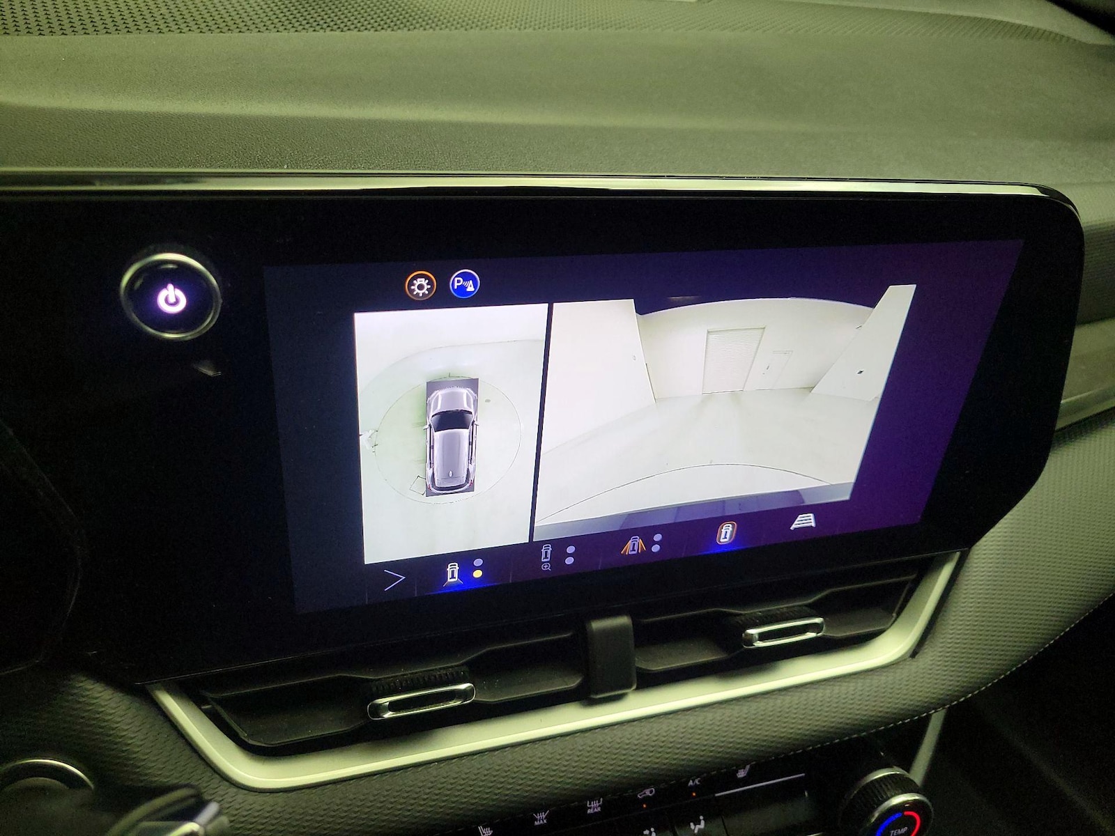 2025 Chevrolet Equinox LT - Photo 15
