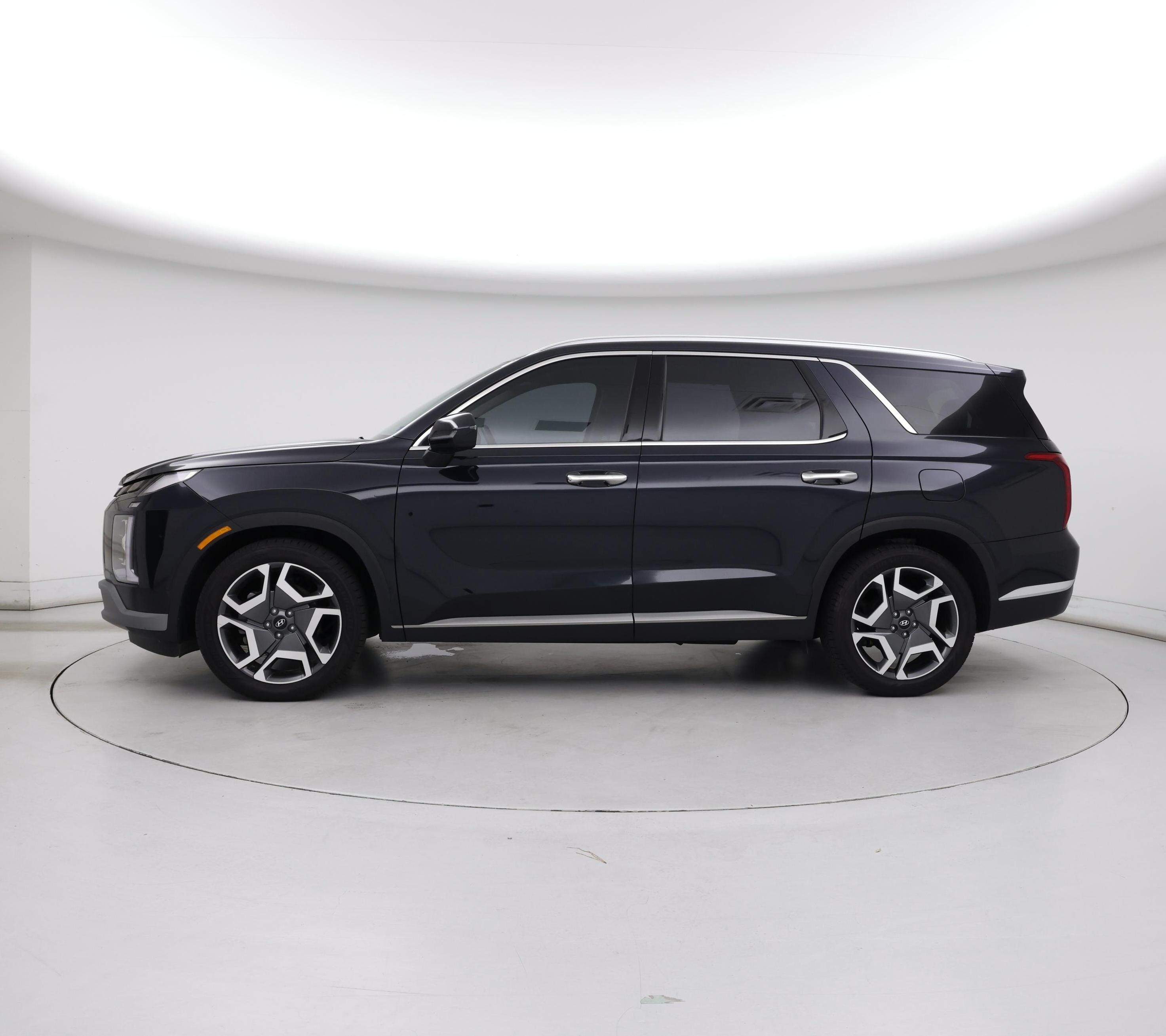Thumbnail: 2023 Hyundai Palisade - 3