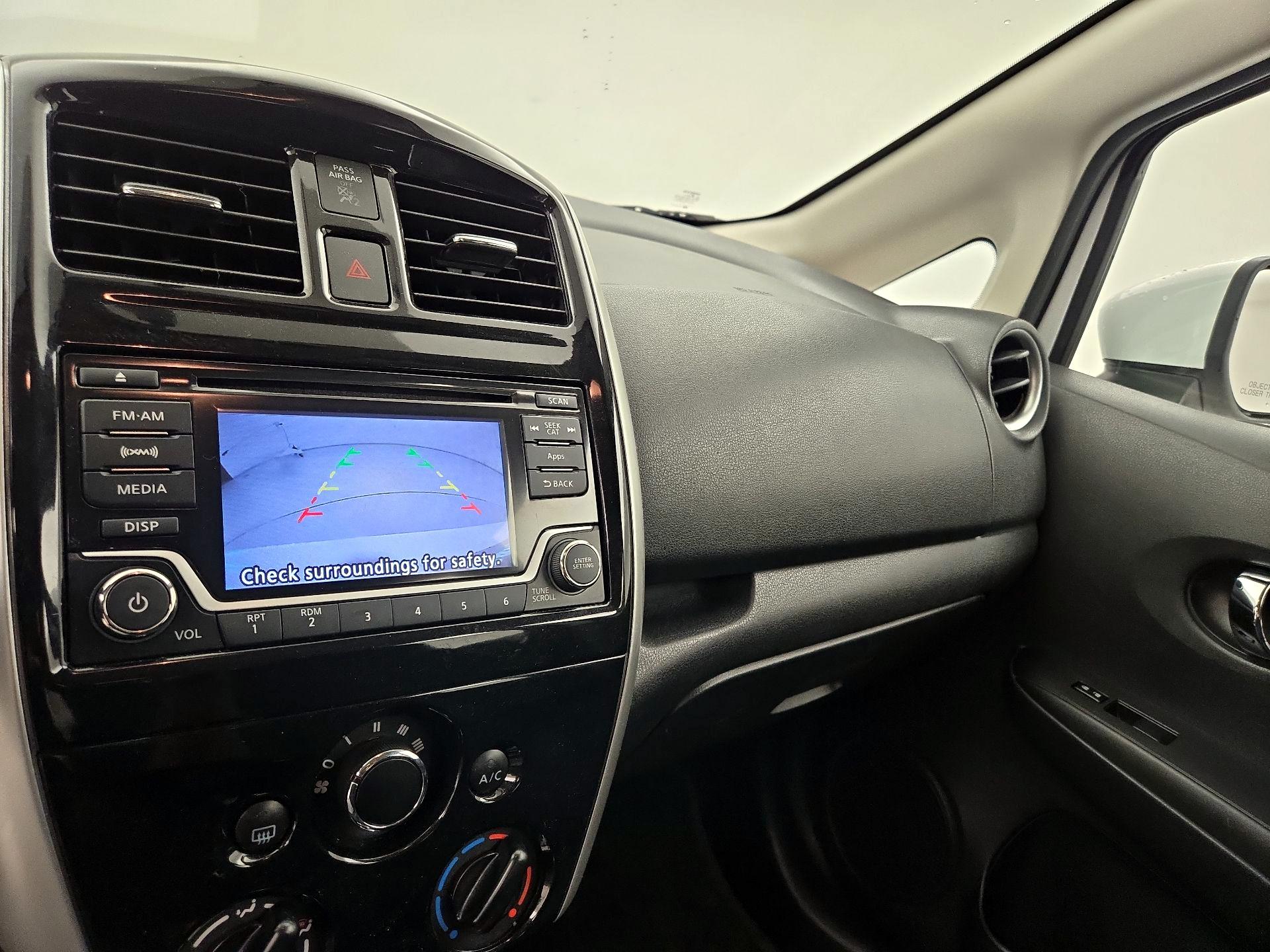 Thumbnail: 2016 Nissan Versa Note - 14