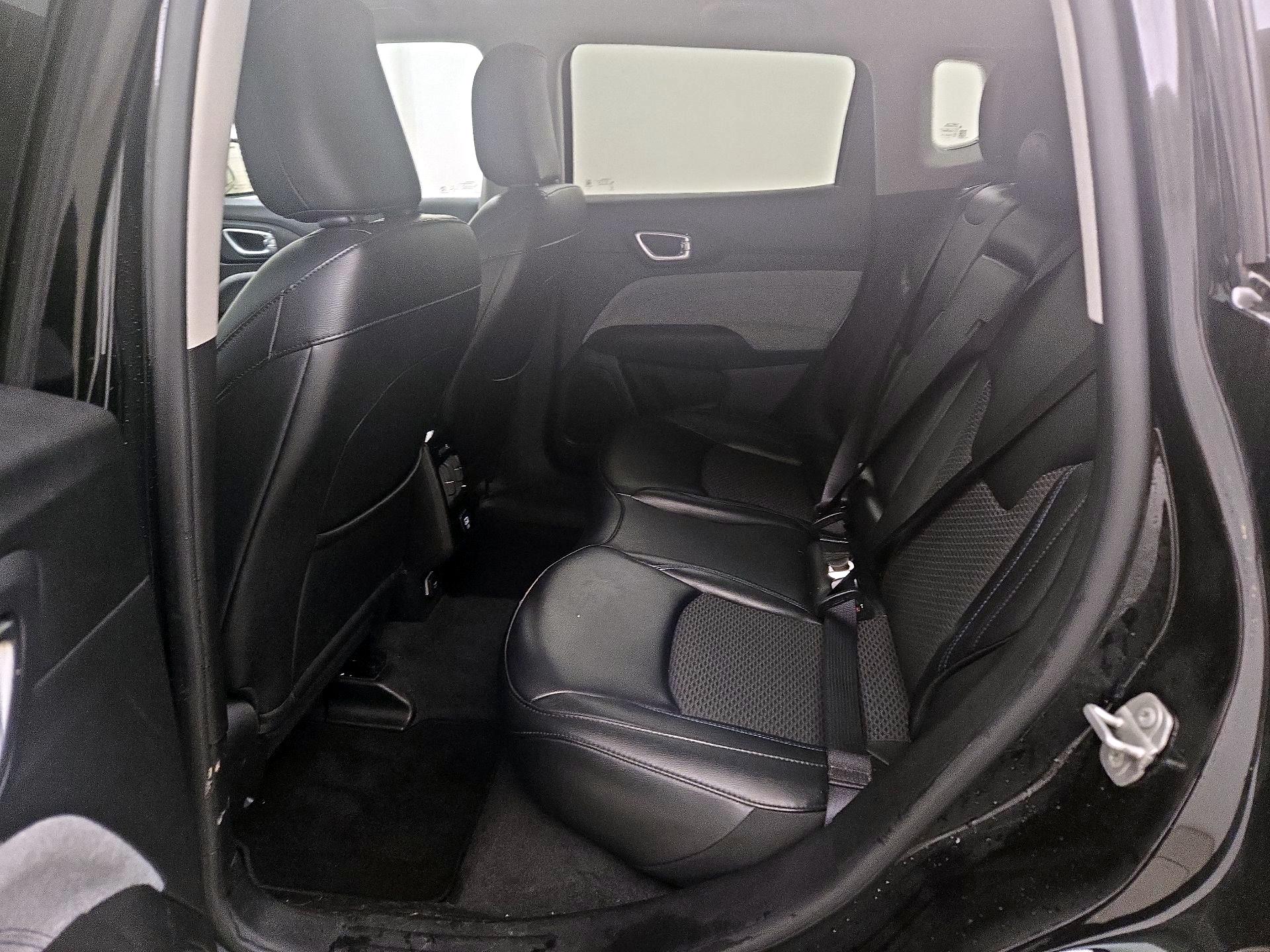 Thumbnail: 2022 Jeep Compass - 19