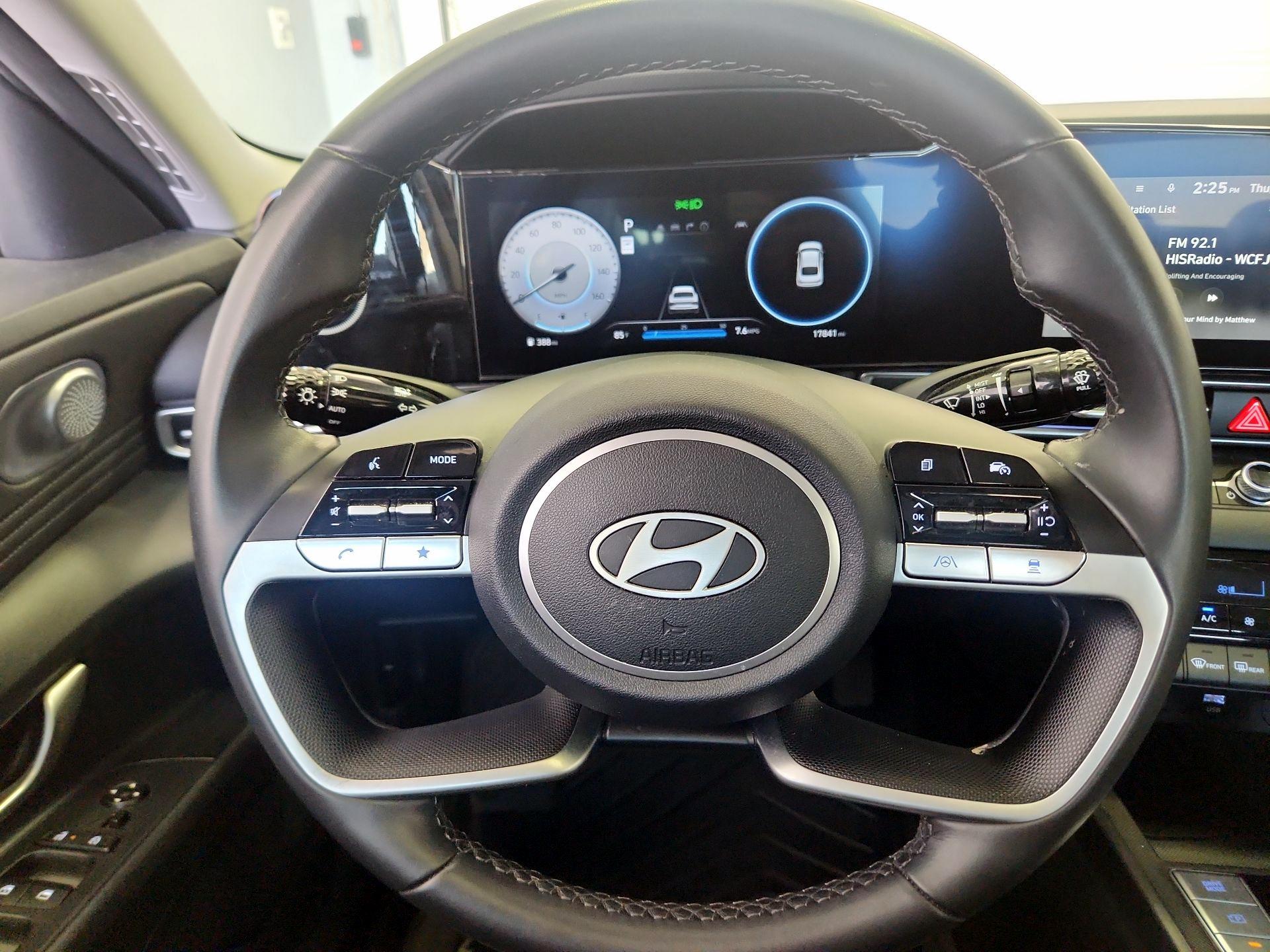 Thumbnail: 2024 Hyundai Elantra - 10