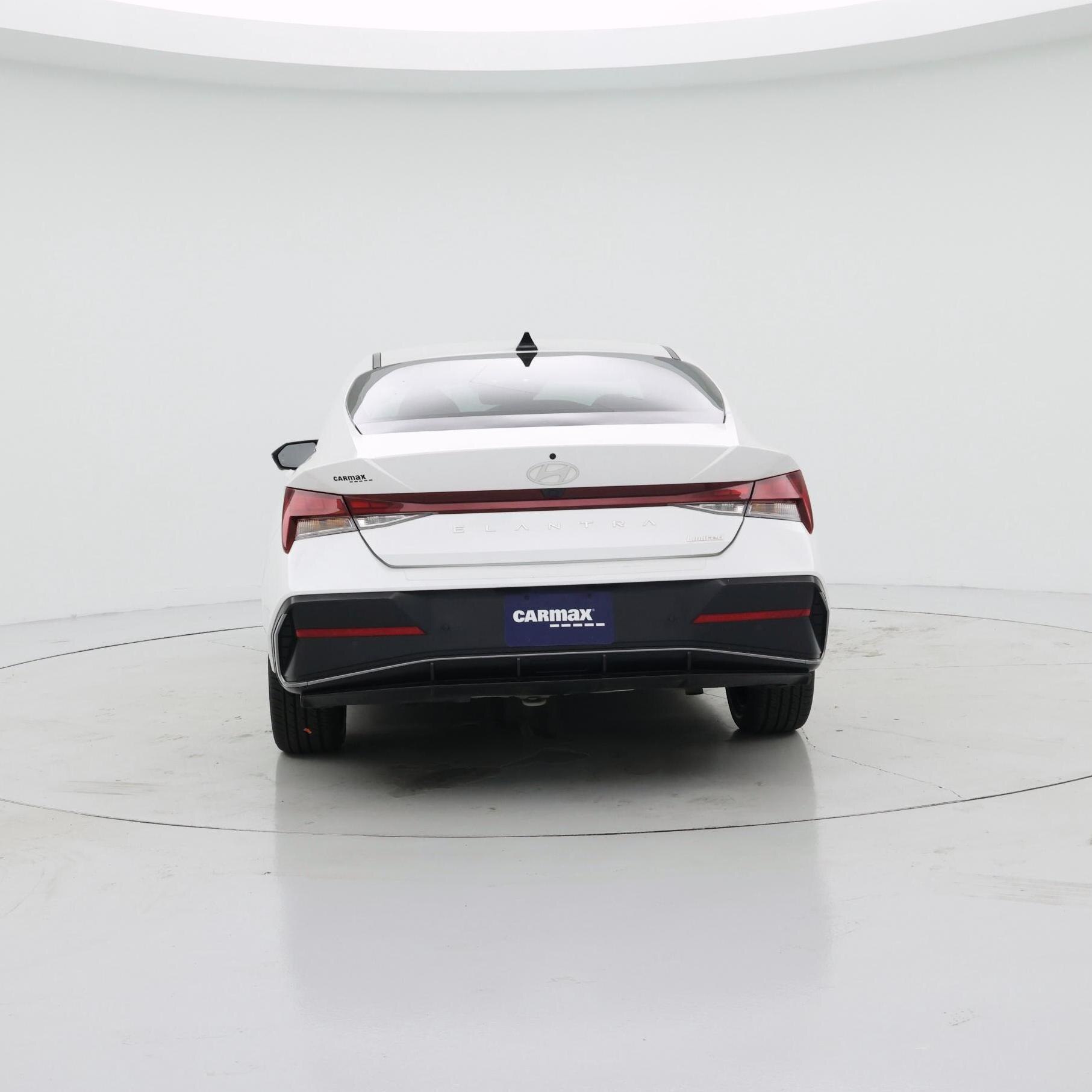 Thumbnail: 2024 Hyundai Elantra - 6