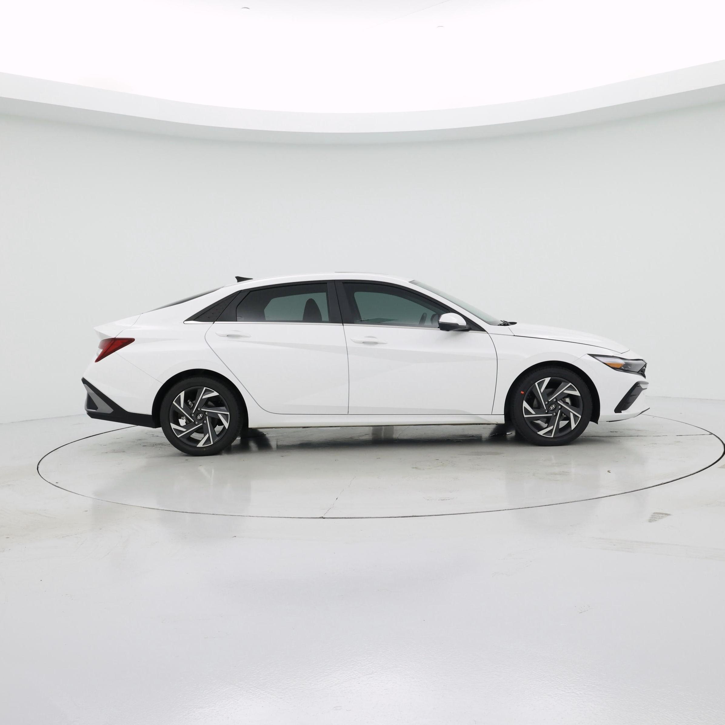 Thumbnail: 2024 Hyundai Elantra - 7