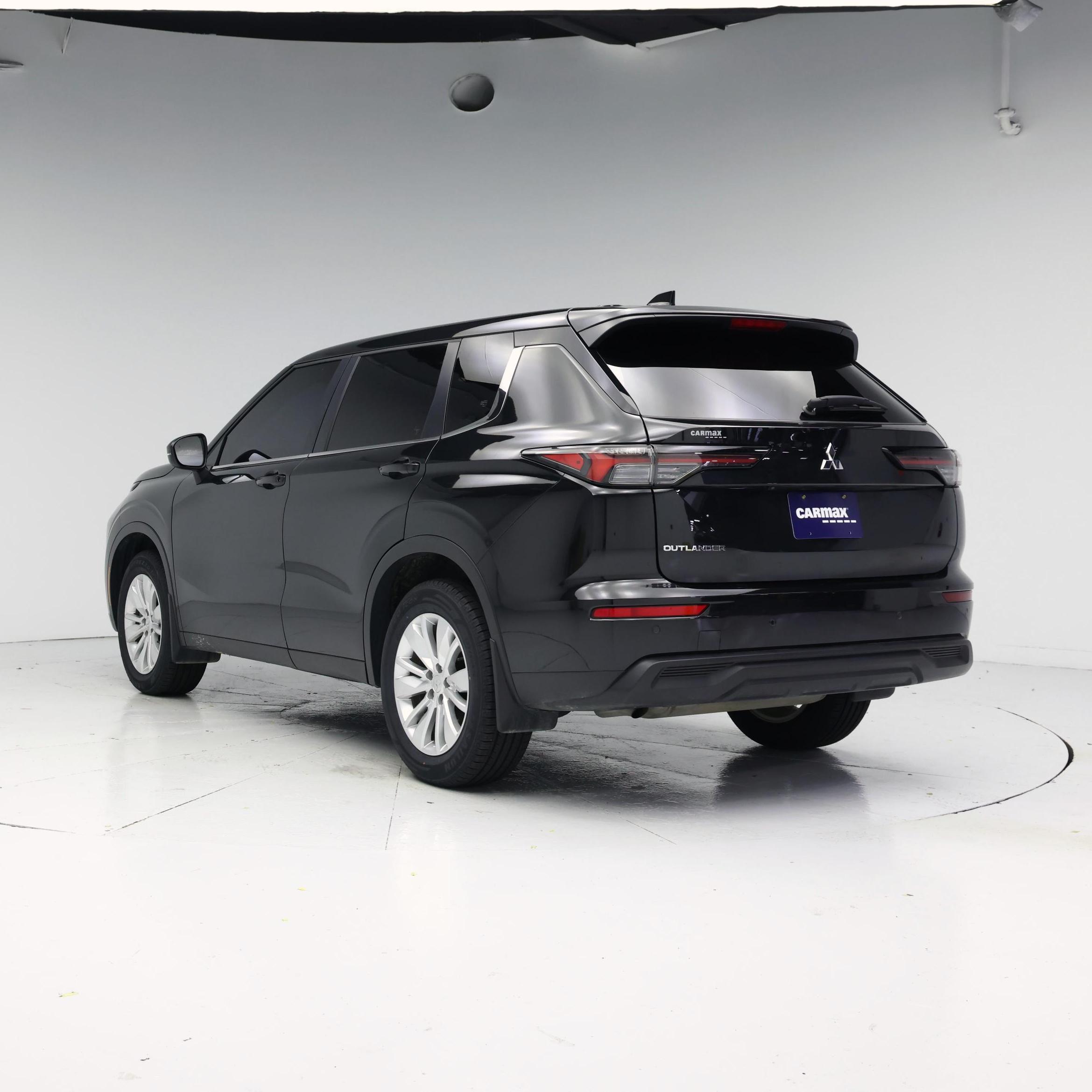 Thumbnail: 2025 Mitsubishi Outlander - 2