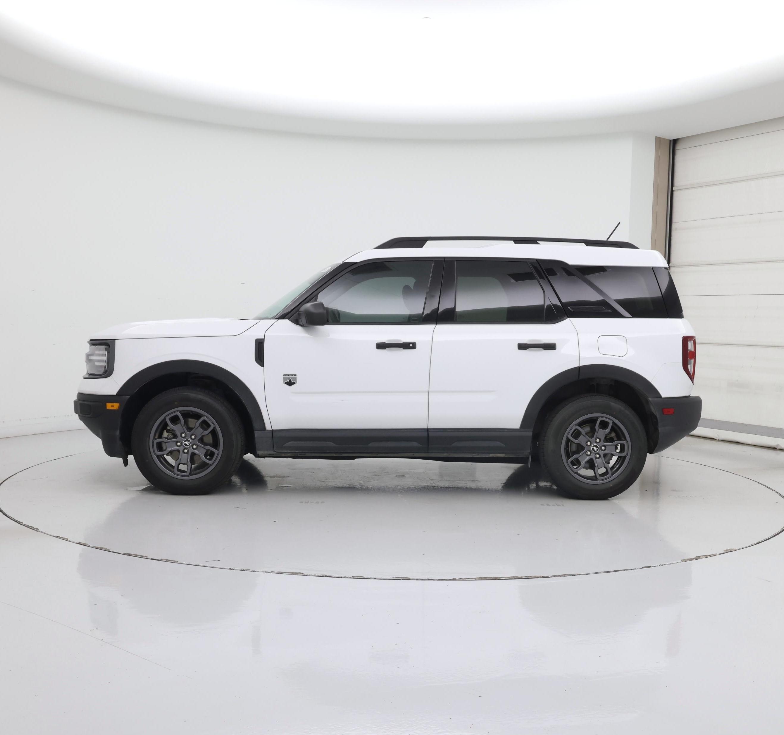 Thumbnail: 2023 Ford Bronco Sport - 3