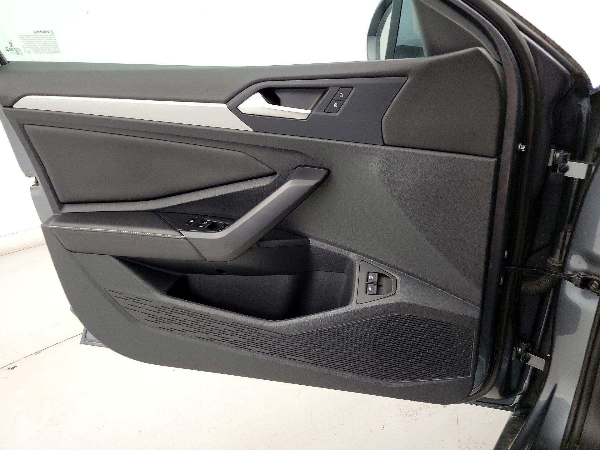 Thumbnail: 2024 Volkswagen Jetta - 12