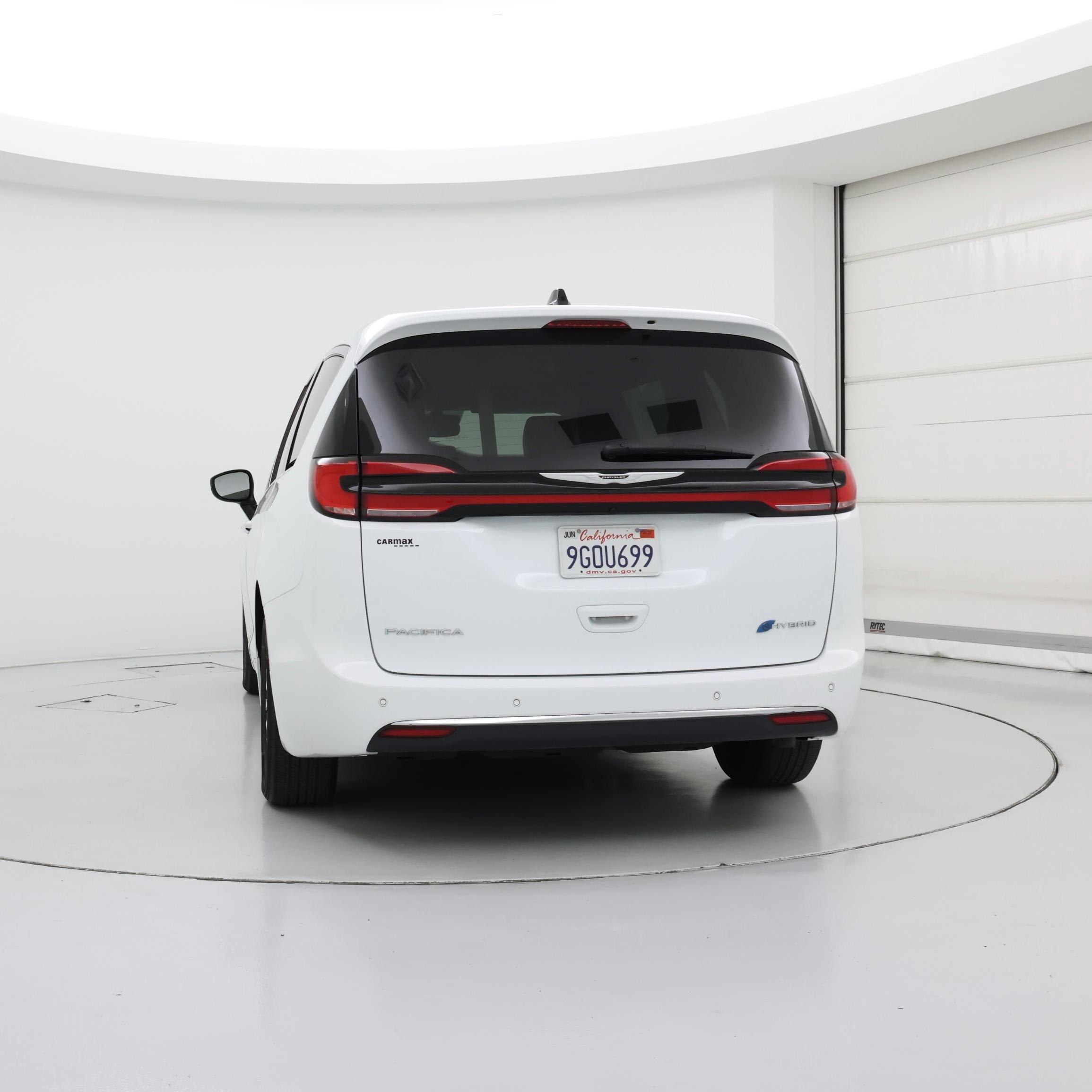 Thumbnail: 2023 Chrysler Pacifica - 6