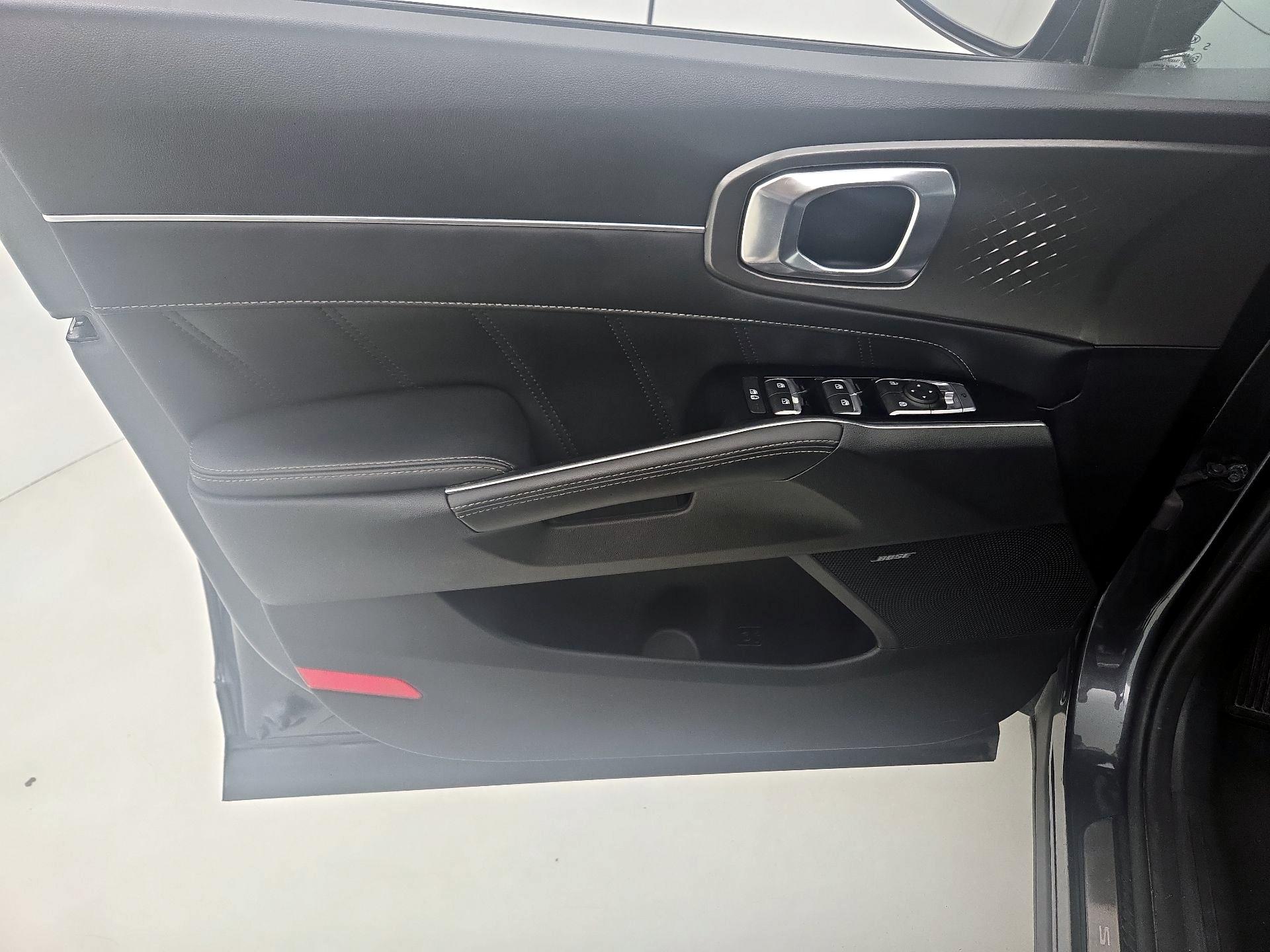Thumbnail: 2021 Kia Sorento - 12