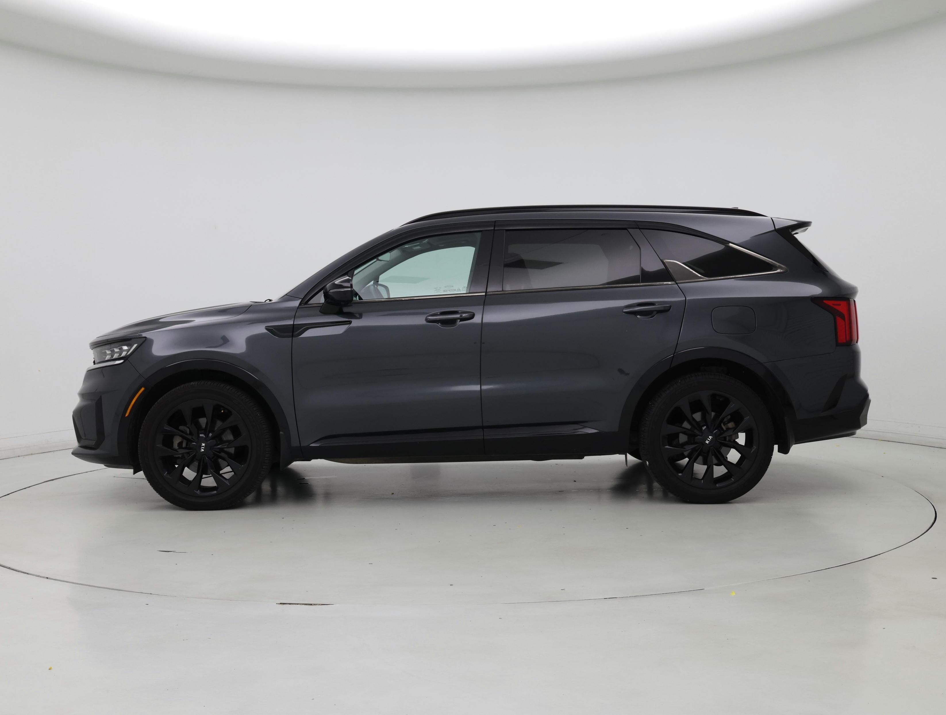 Thumbnail: 2021 Kia Sorento - 3