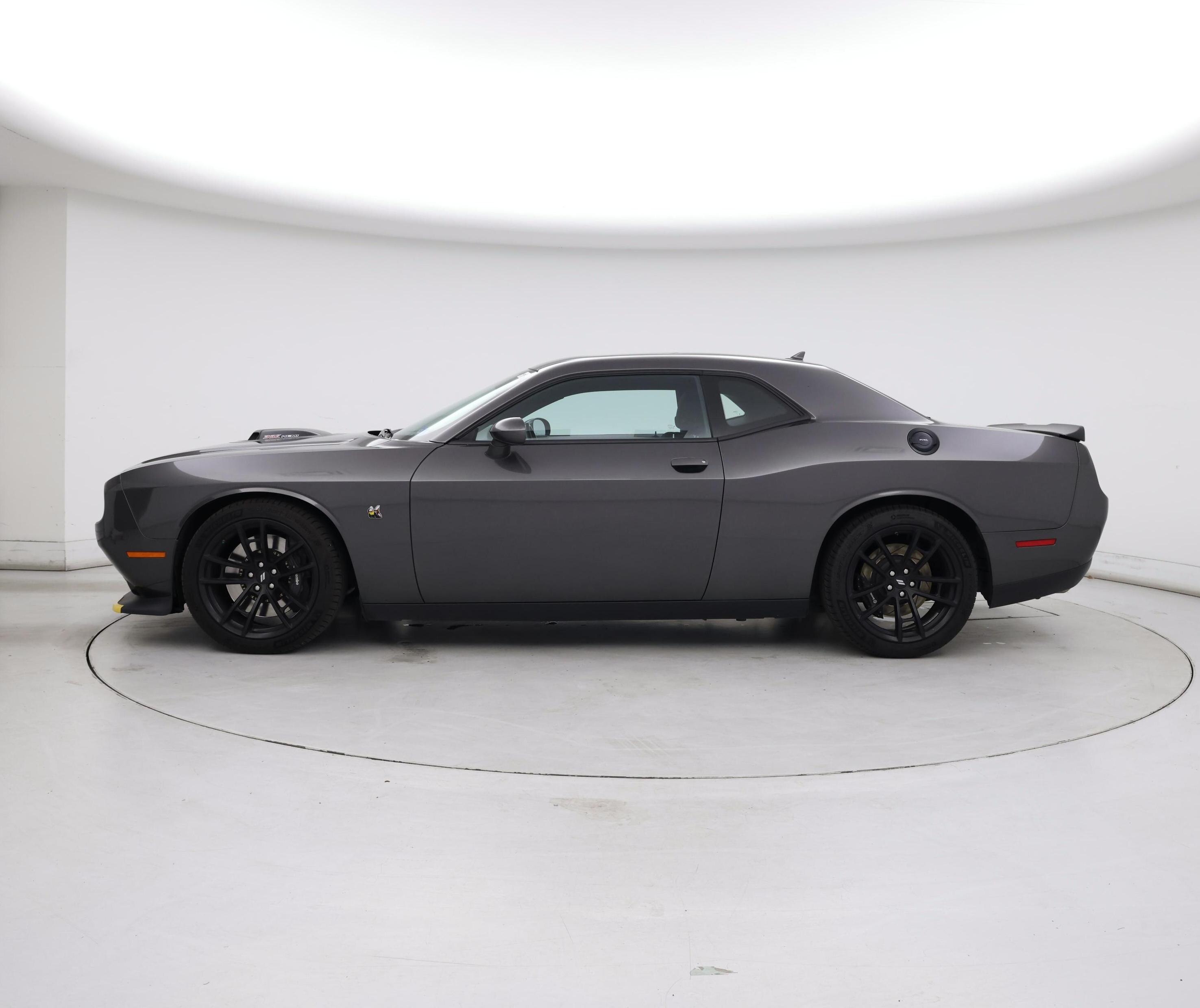 Thumbnail: 2020 Dodge Challenger - 3