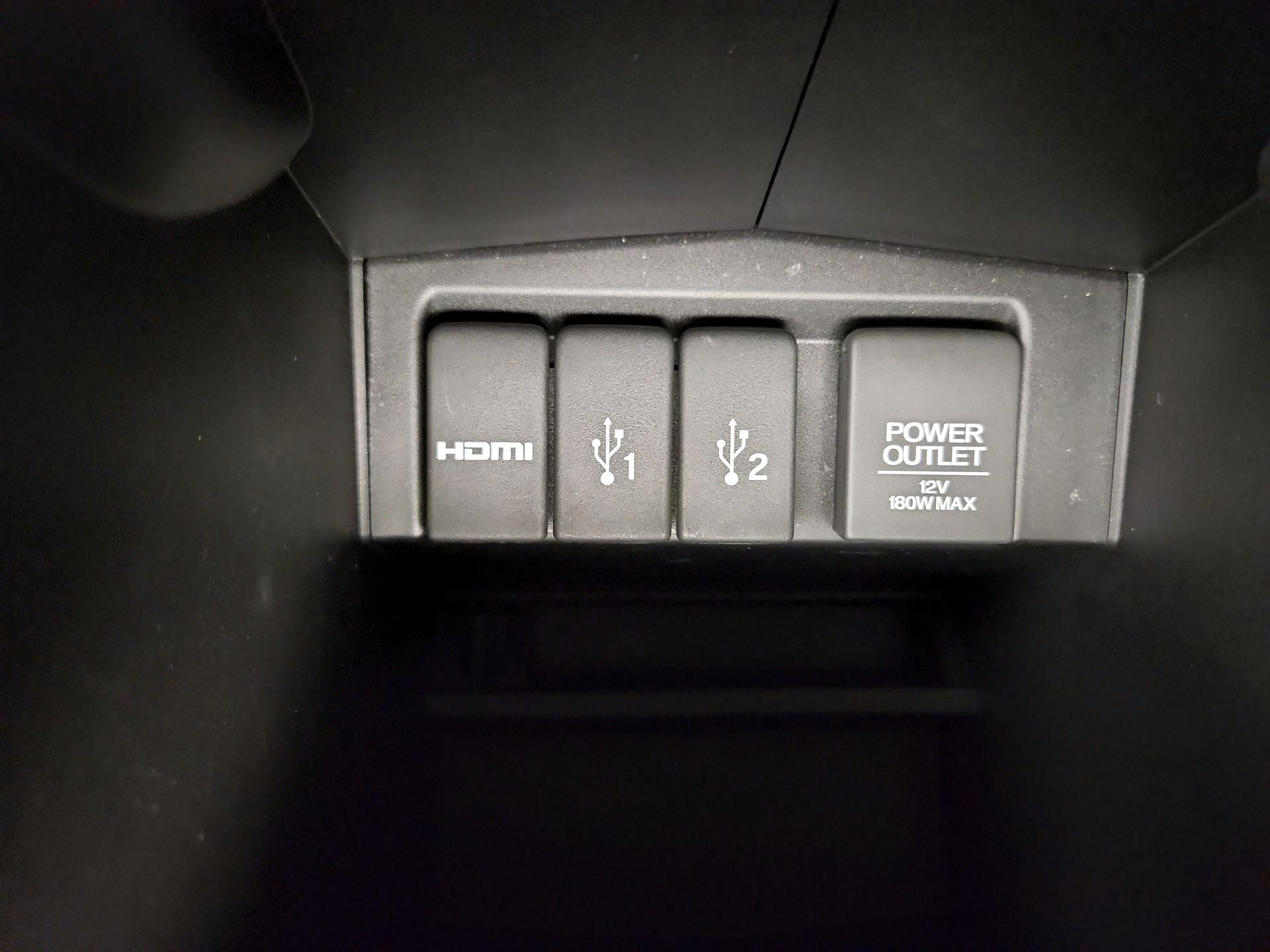Thumbnail: 2016 Honda CR-V - 18