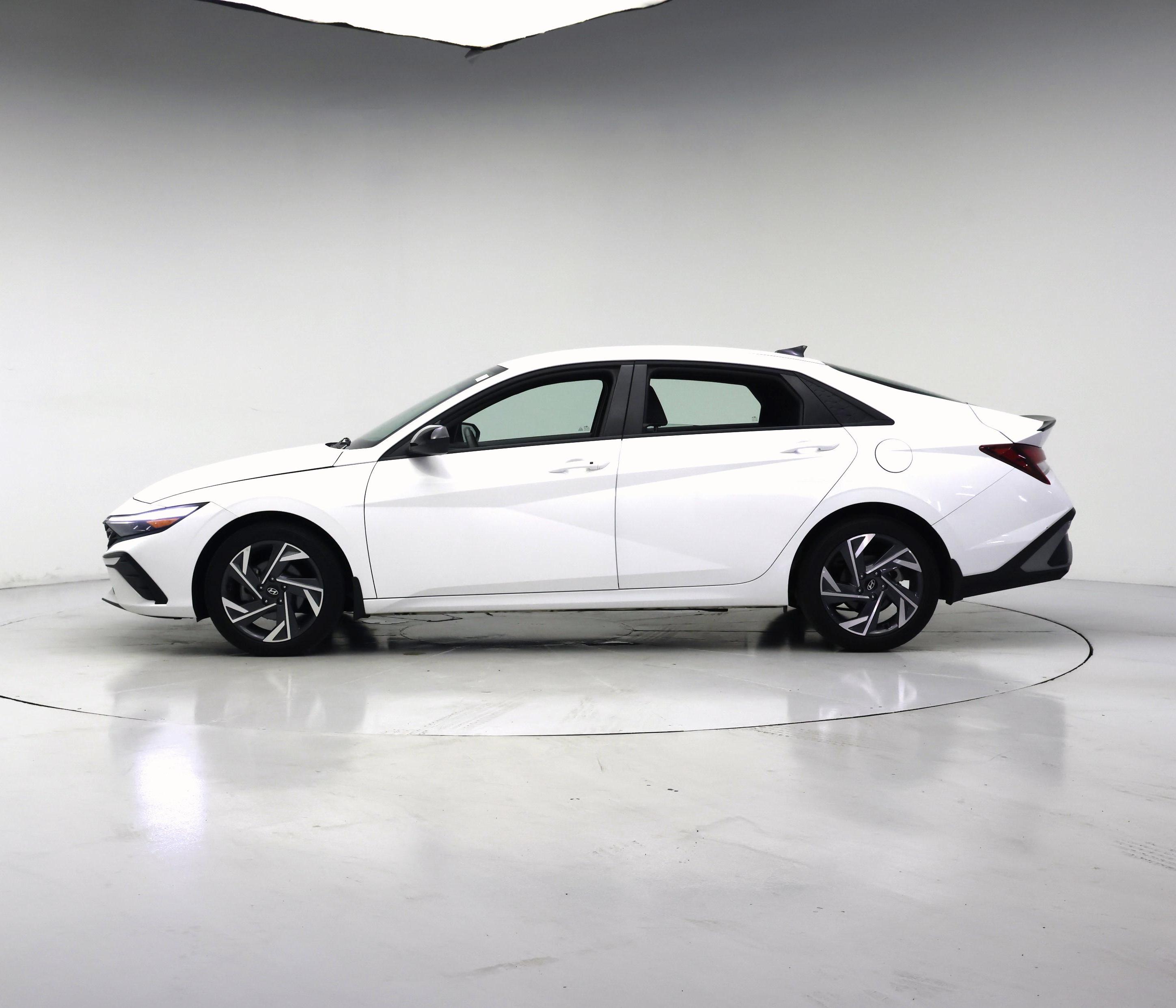 Thumbnail: 2025 Hyundai Elantra - 3