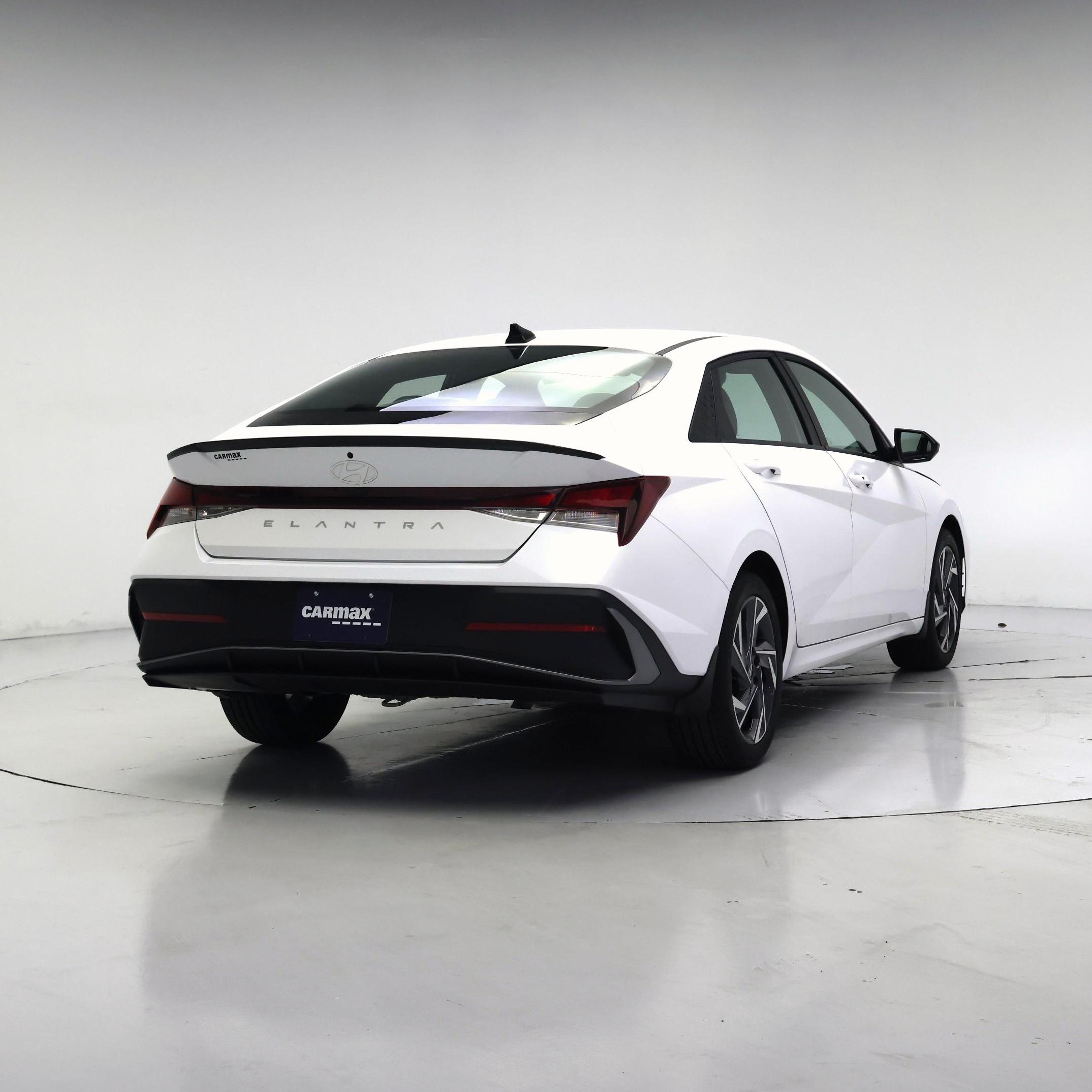 Thumbnail: 2025 Hyundai Elantra - 8
