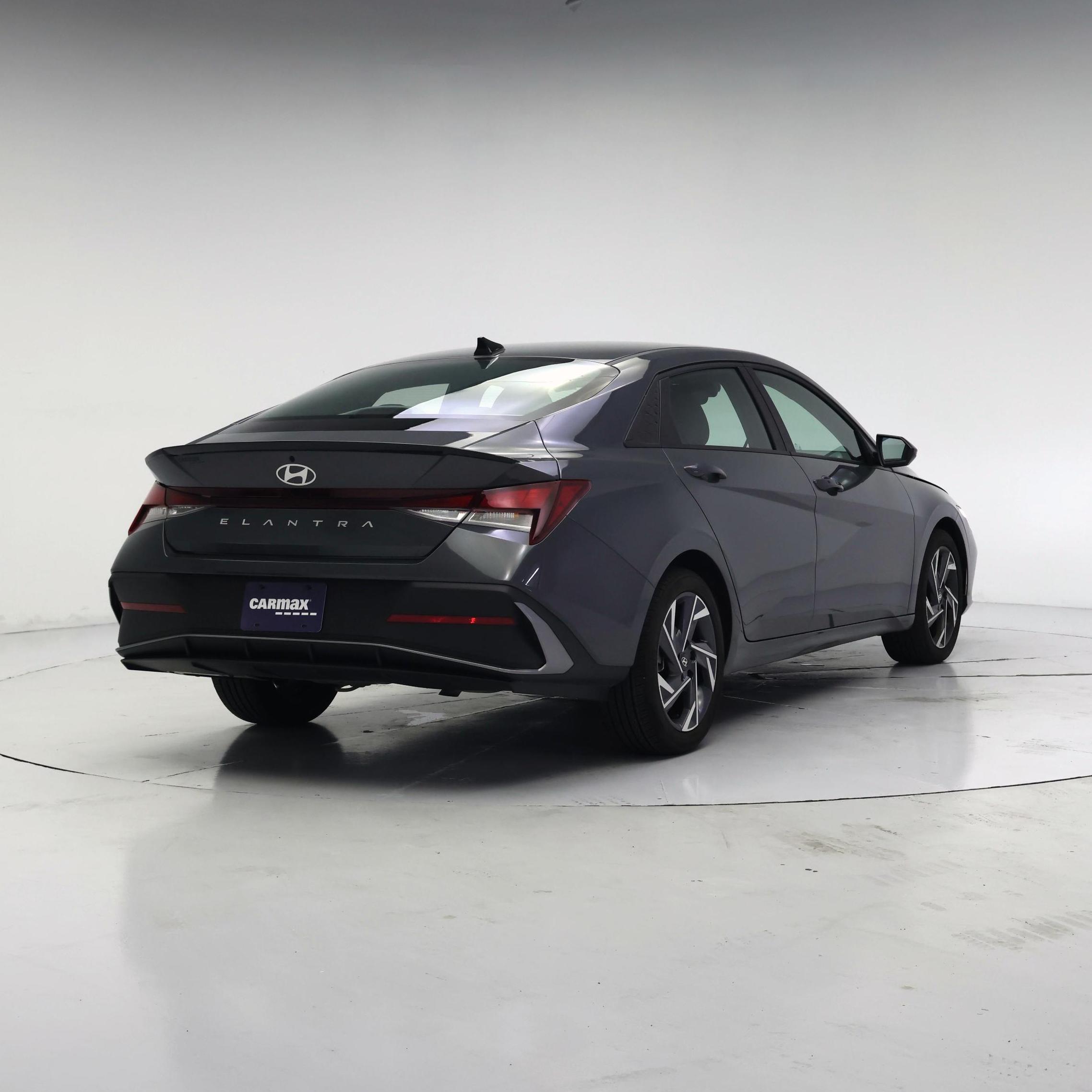 Thumbnail: 2025 Hyundai Elantra - 8