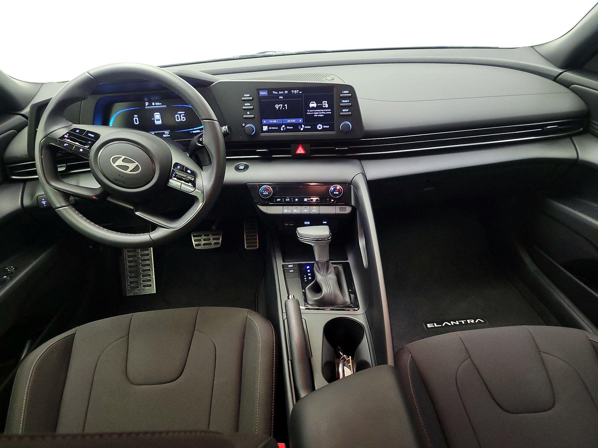 Thumbnail: 2025 Hyundai Elantra - 9