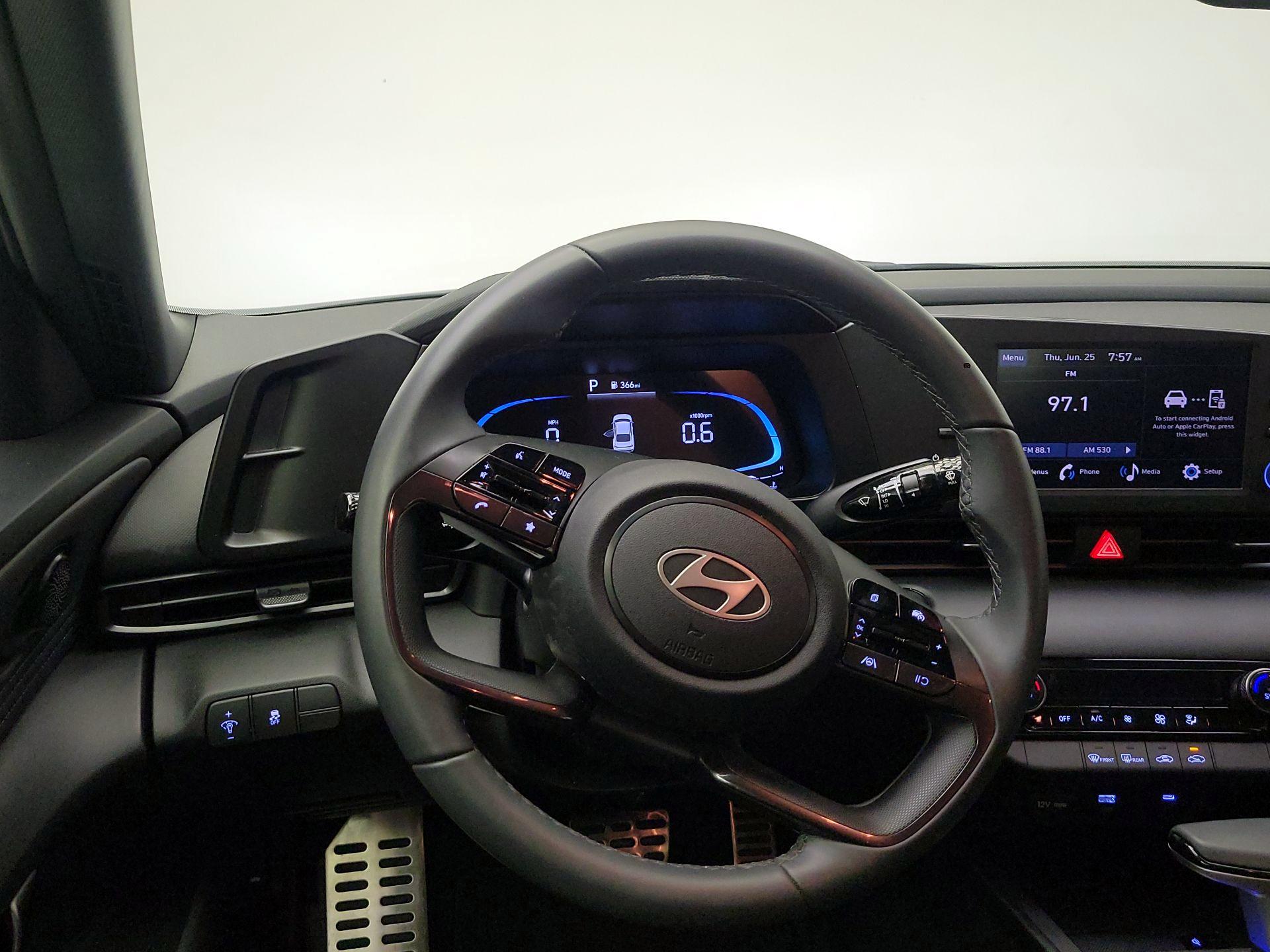 Thumbnail: 2025 Hyundai Elantra - 10