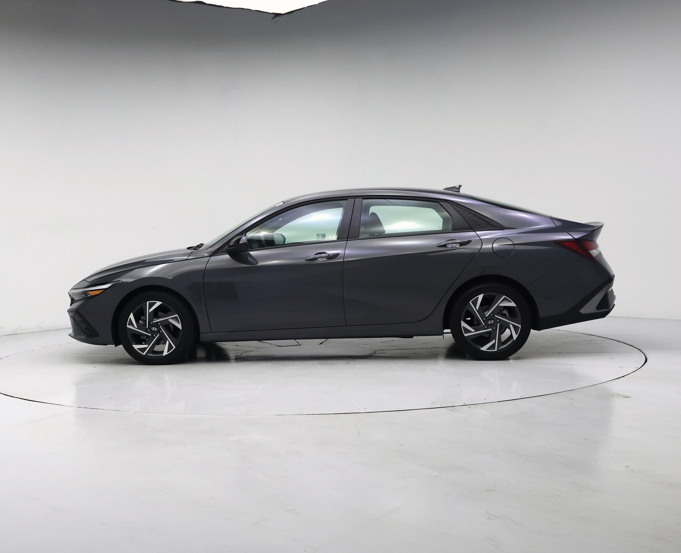 Thumbnail: 2025 Hyundai Elantra - 3