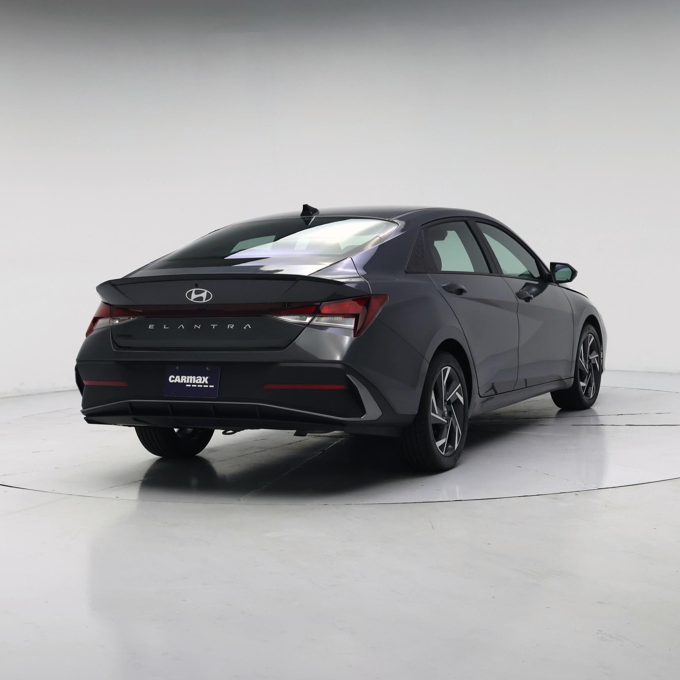 Thumbnail: 2025 Hyundai Elantra - 8