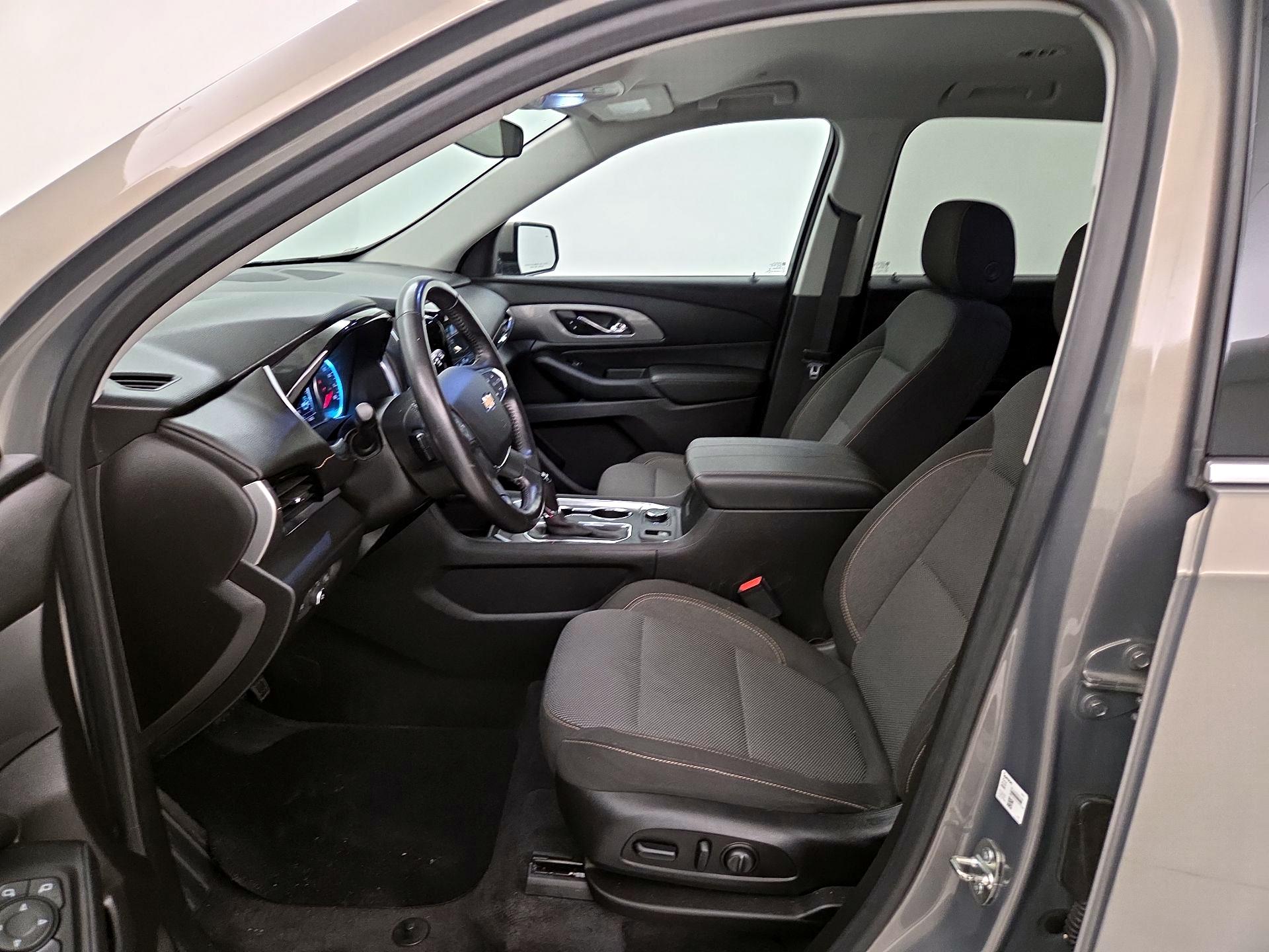 Thumbnail: 2019 Chevrolet Traverse - 11