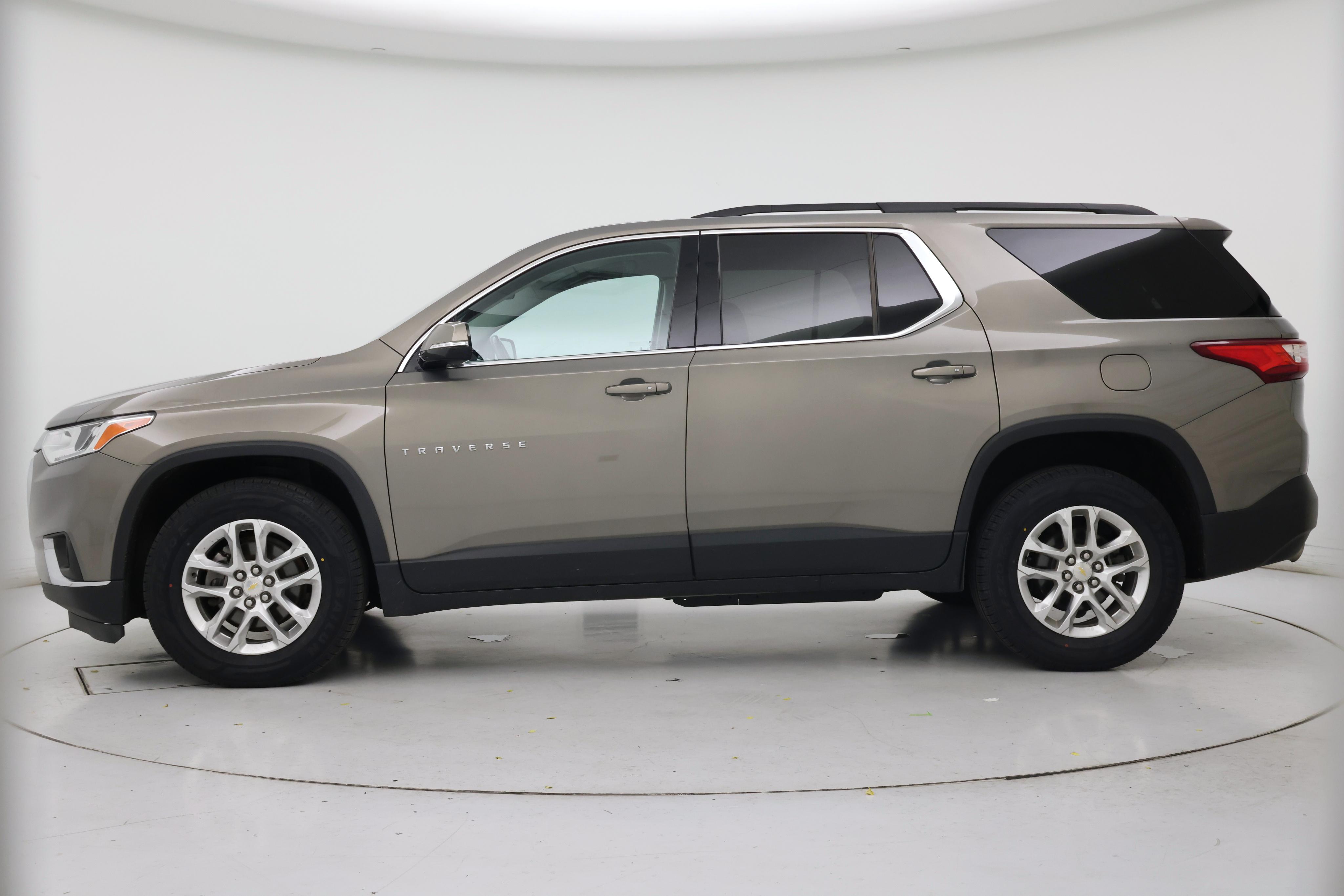 Thumbnail: 2019 Chevrolet Traverse - 3