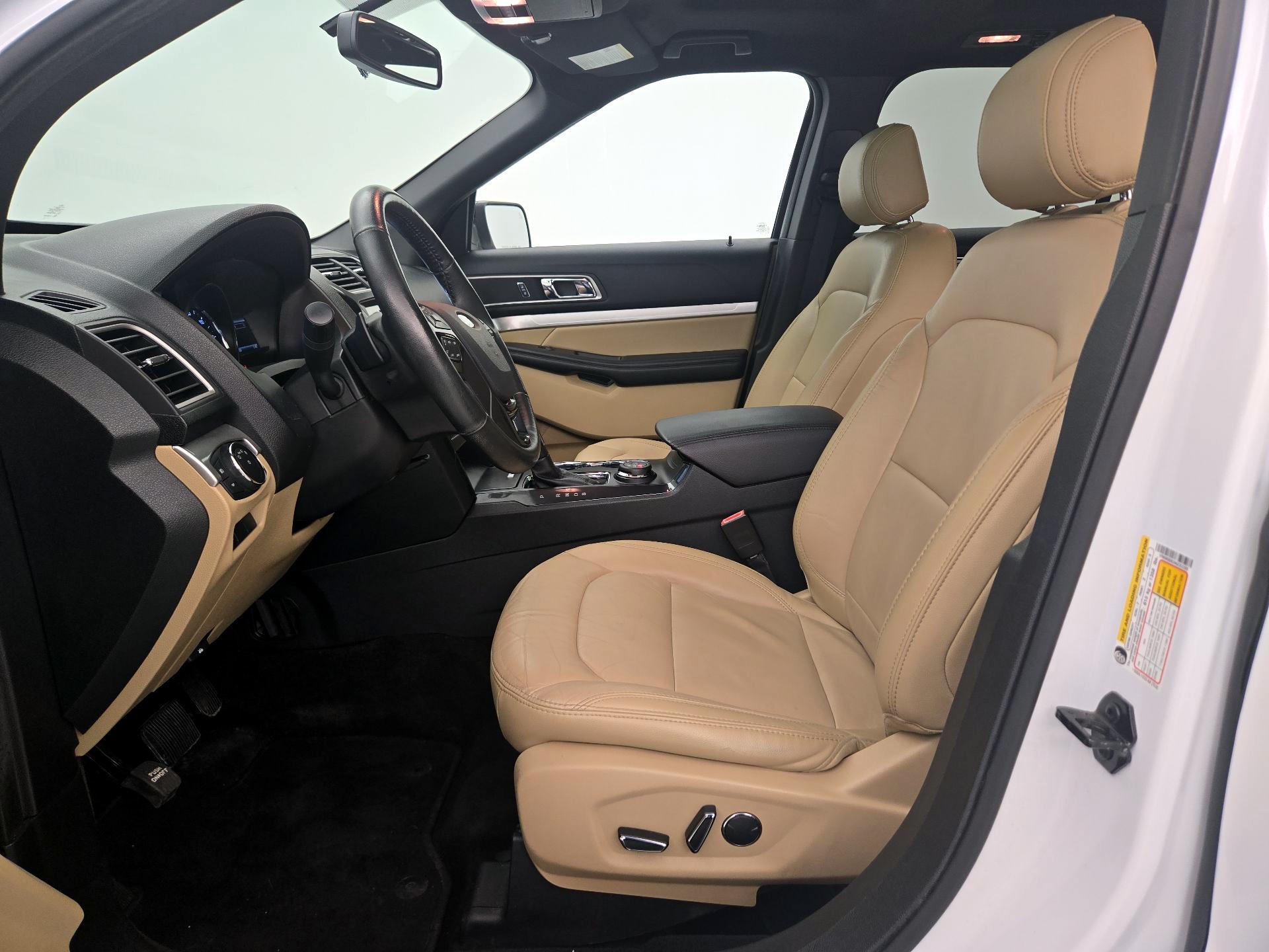 Thumbnail: 2017 Ford Explorer - 11