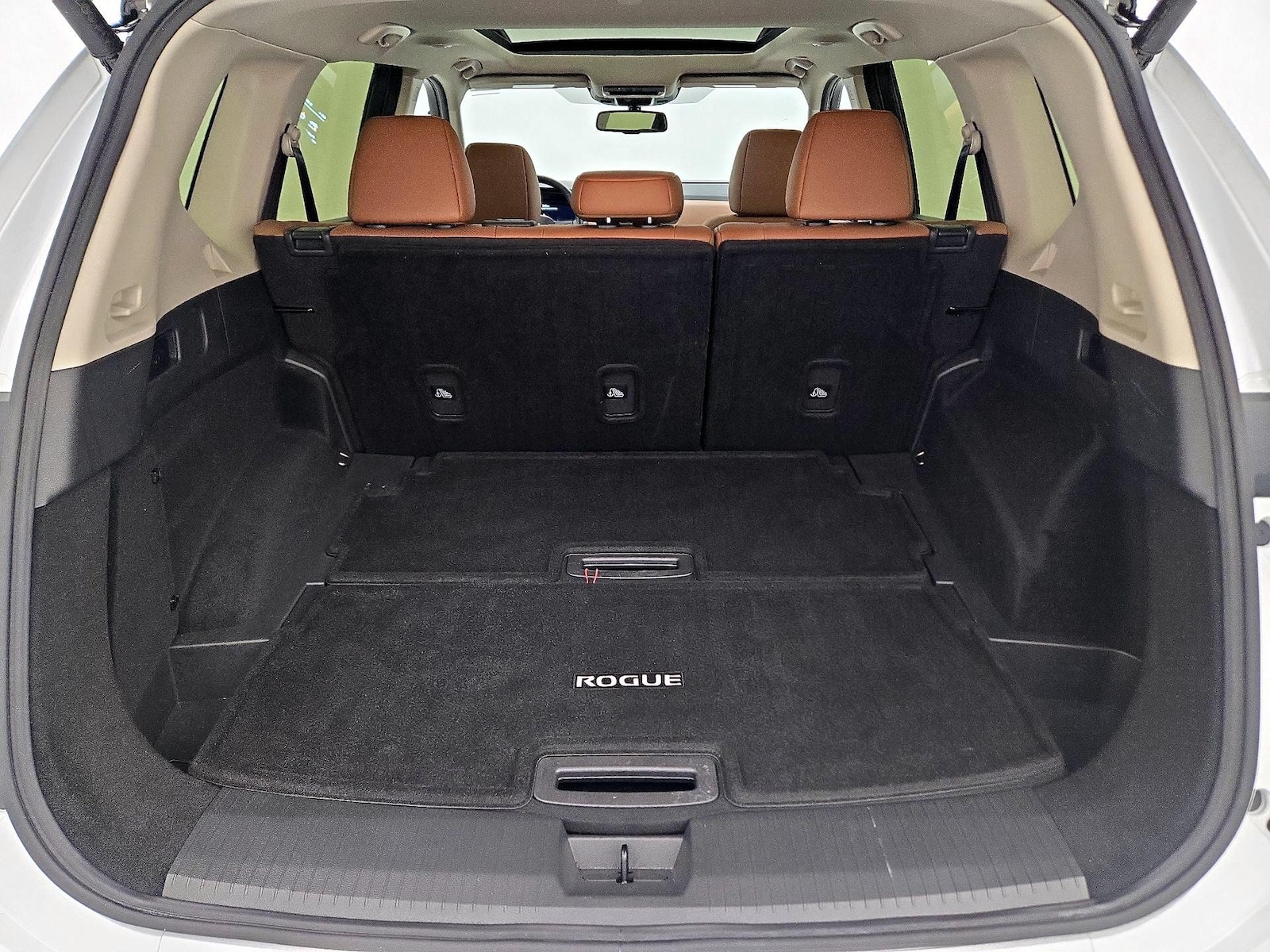 2025 Nissan Rogue Platinum - Photo 22