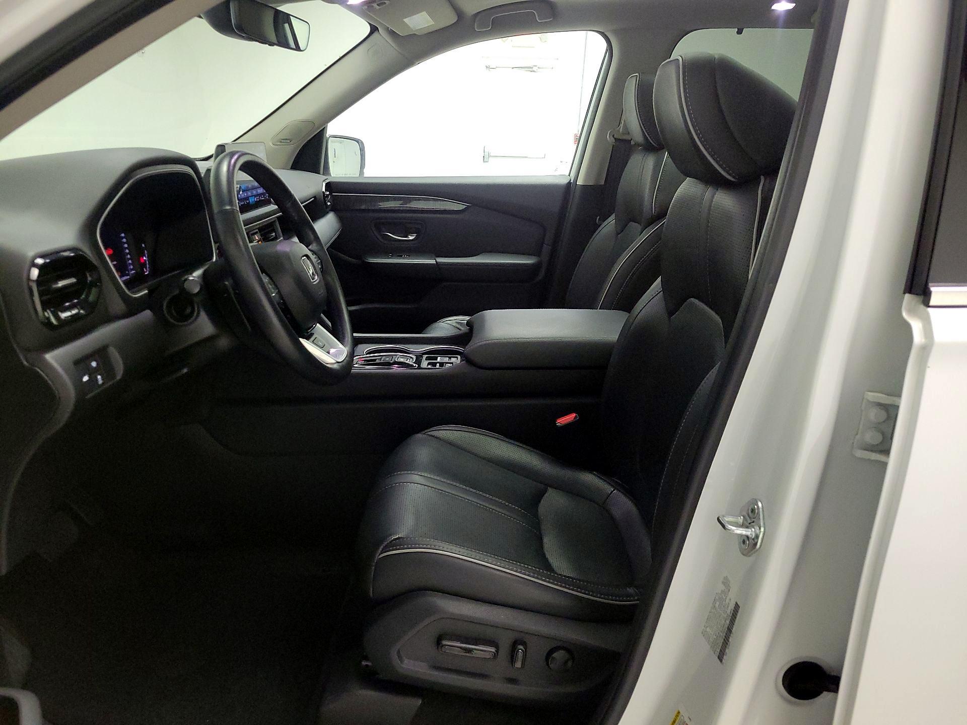 Thumbnail: 2023 Honda Pilot - 11