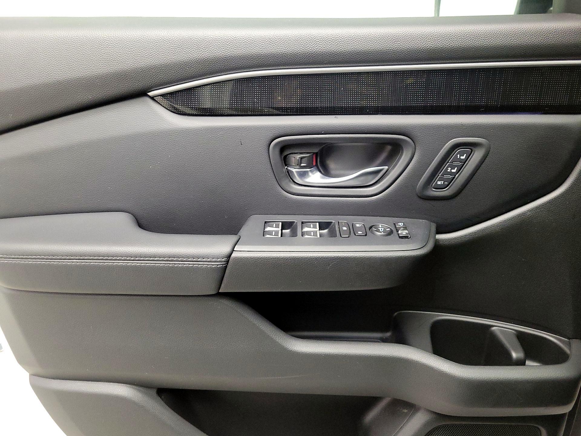 Thumbnail: 2023 Honda Pilot - 12