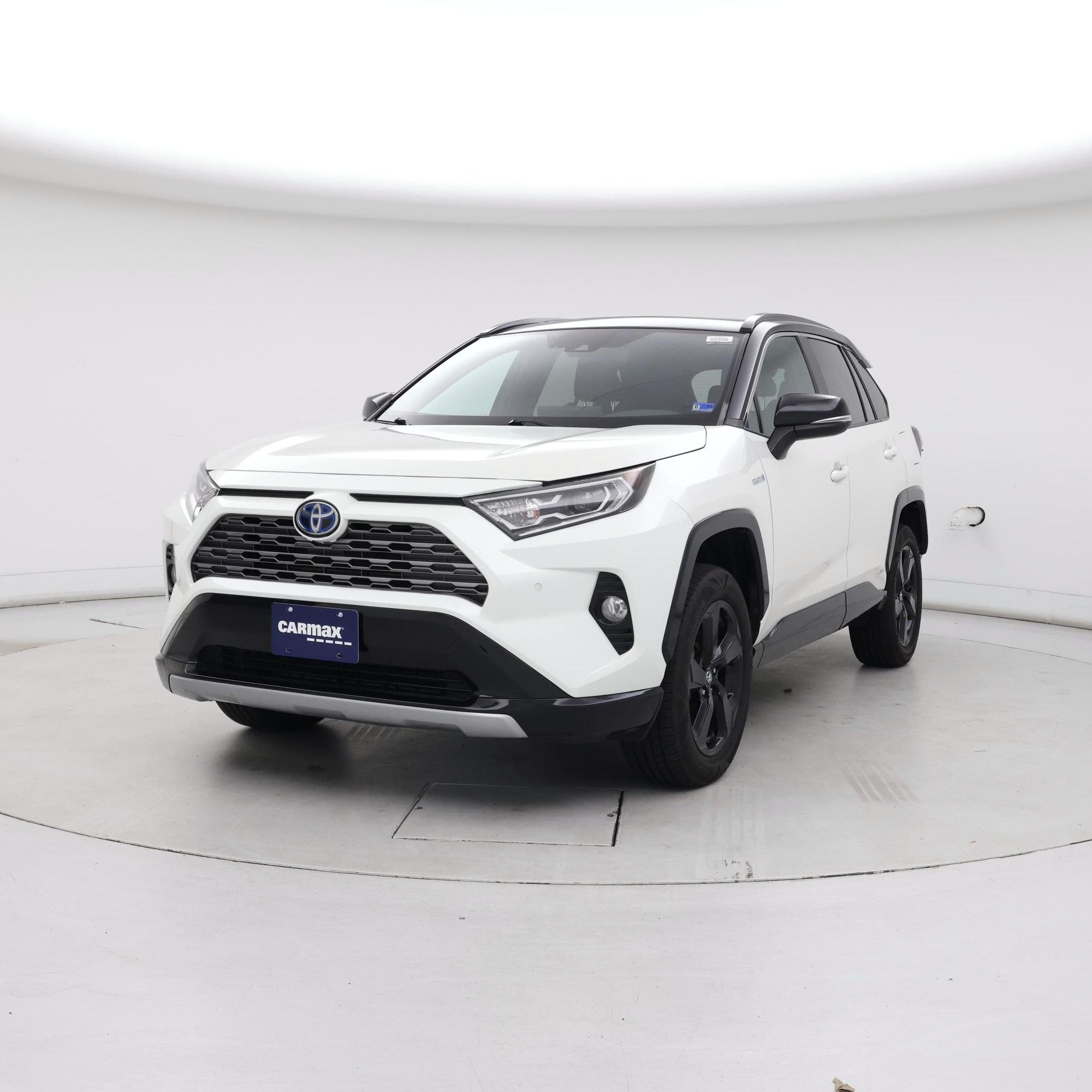 Thumbnail: 2020 Toyota RAV4 - 4
