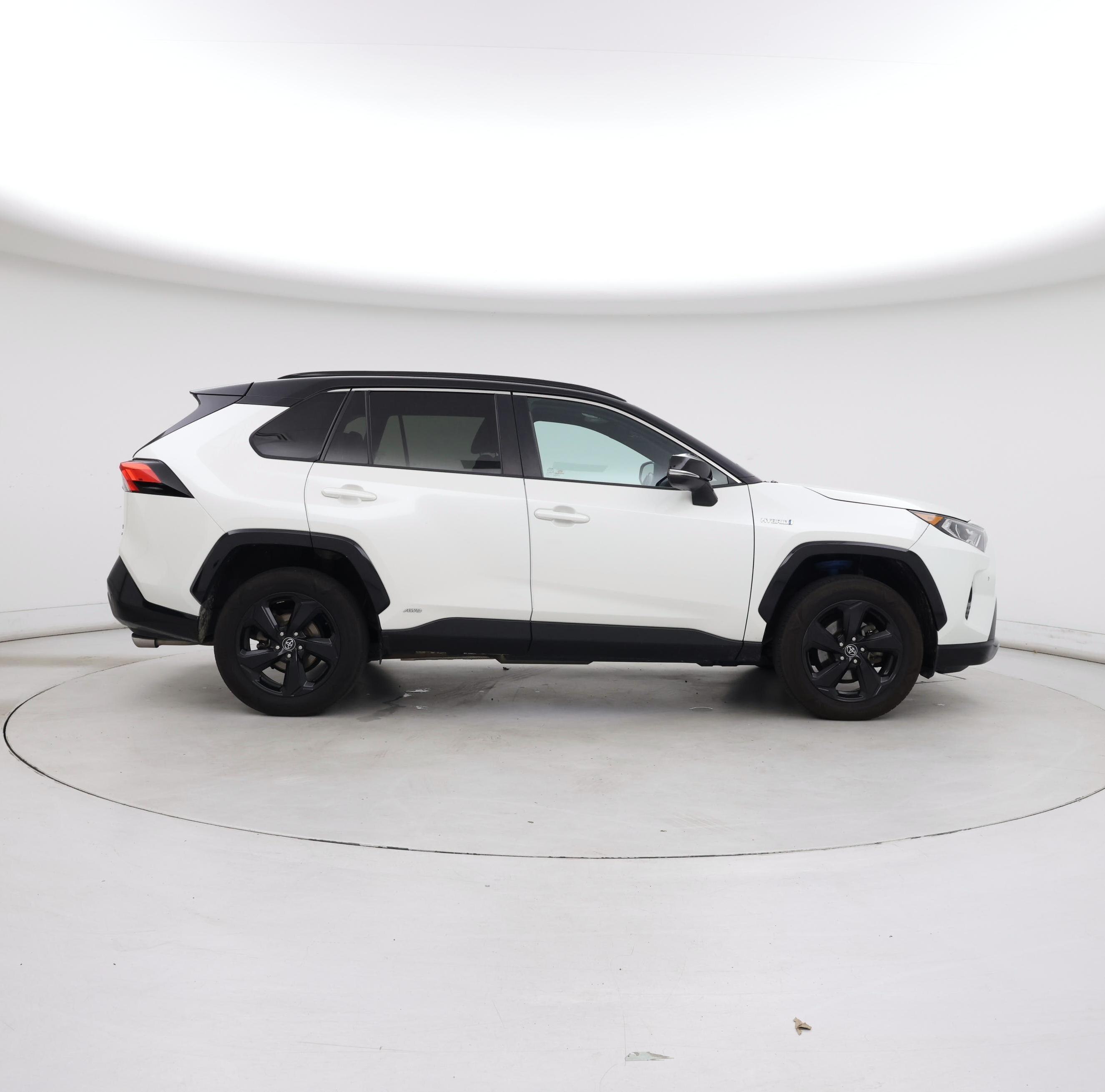Thumbnail: 2020 Toyota RAV4 - 7