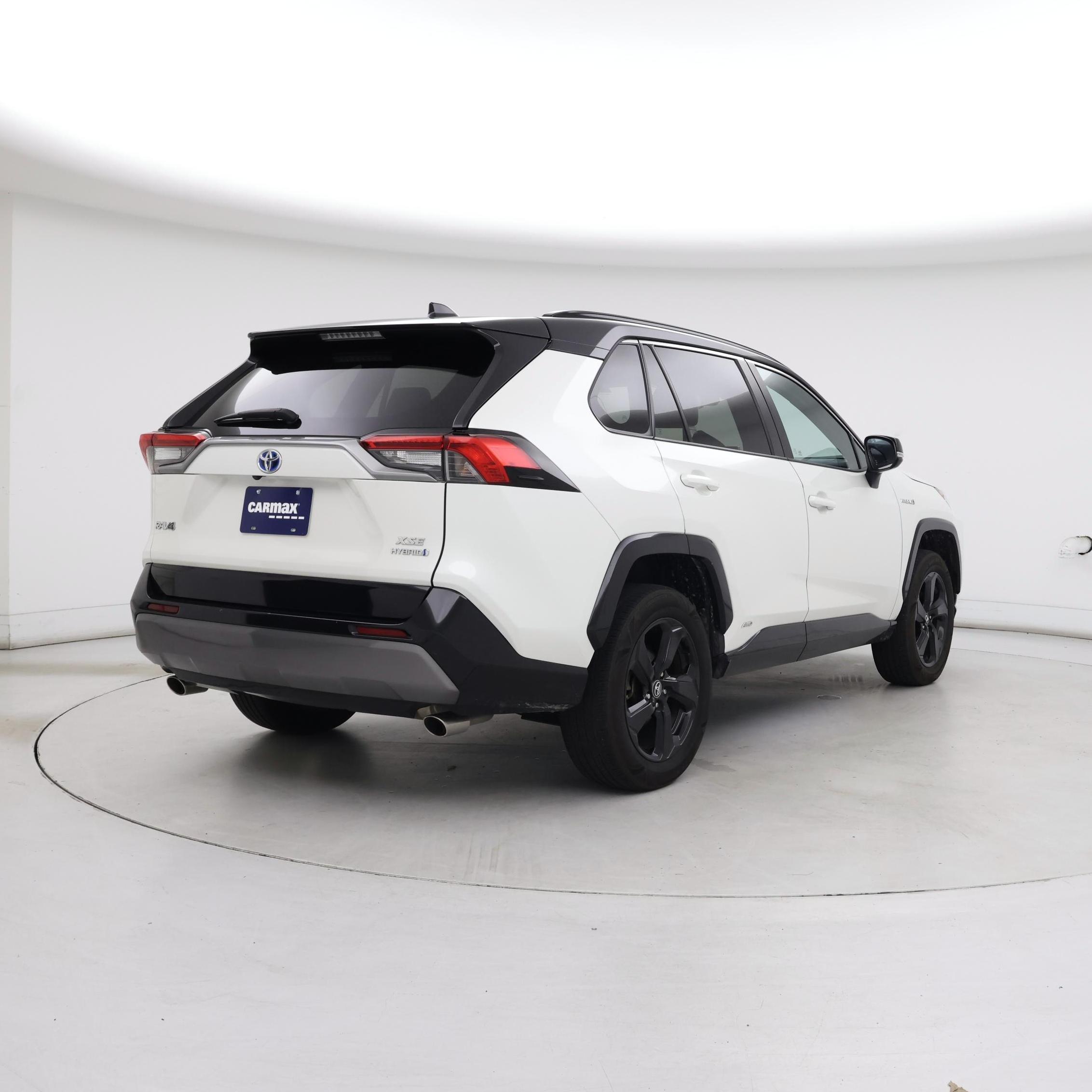 Thumbnail: 2020 Toyota RAV4 - 8