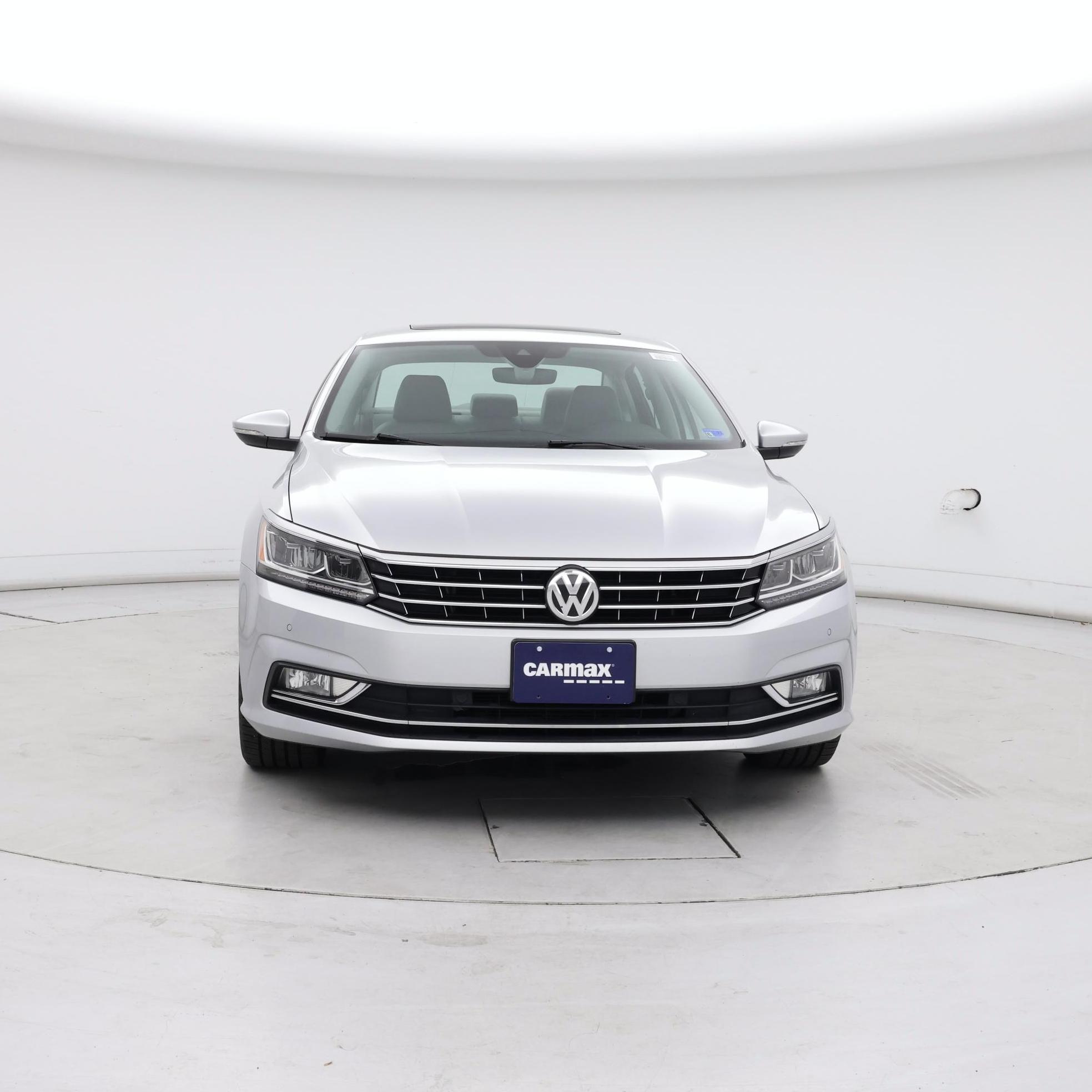 Thumbnail: 2017 Volkswagen Passat - 5
