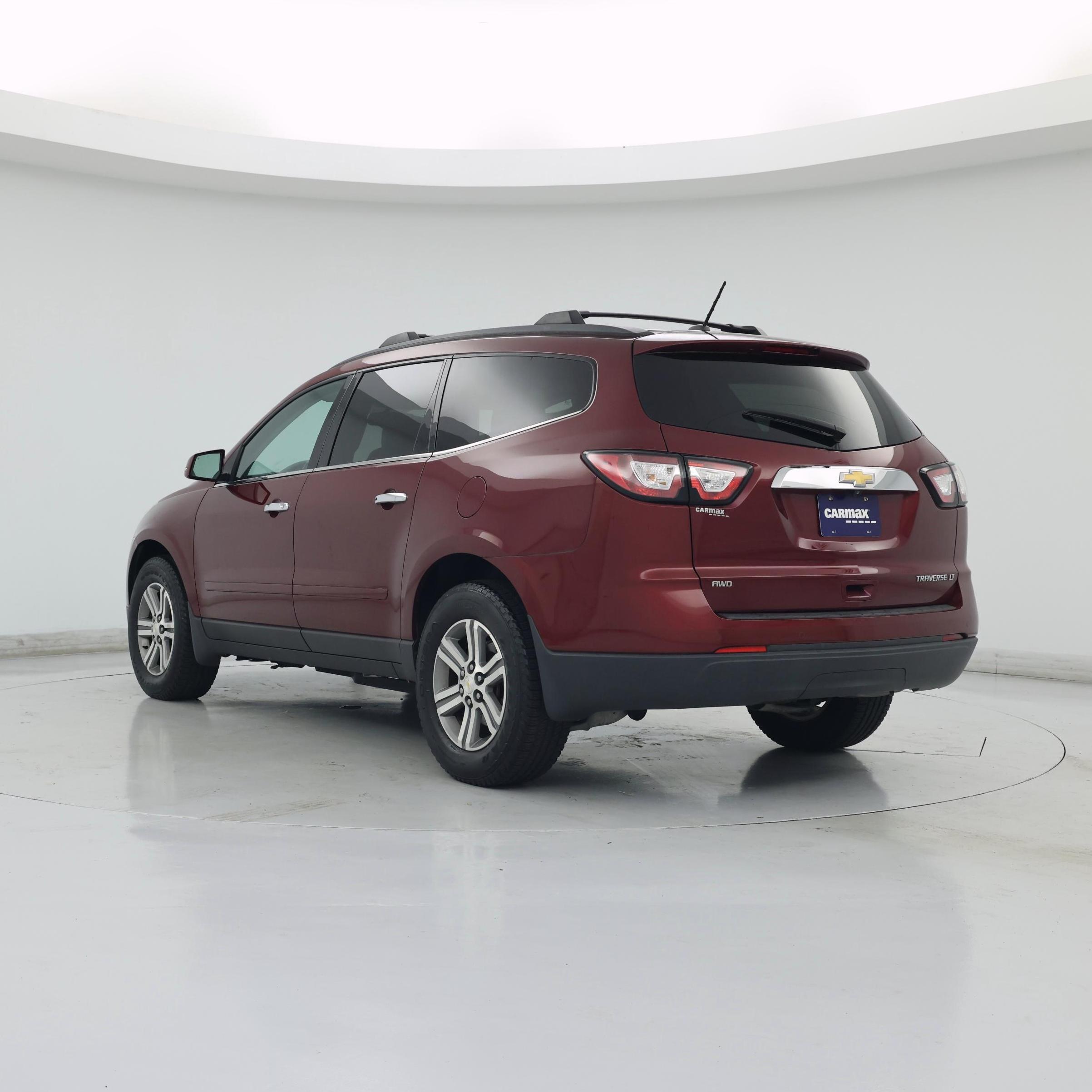 Thumbnail: 2015 Chevrolet Traverse - 2