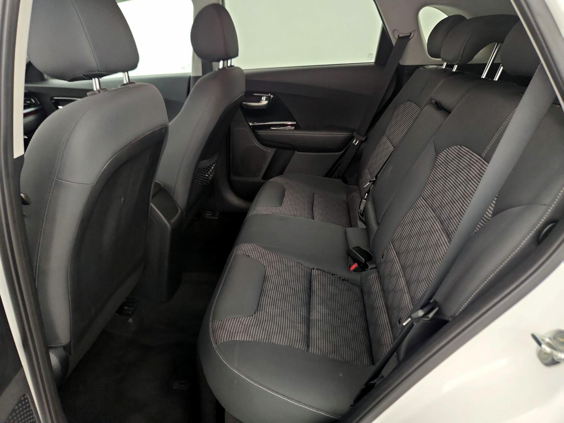 Thumbnail: 2021 Kia Niro - 19