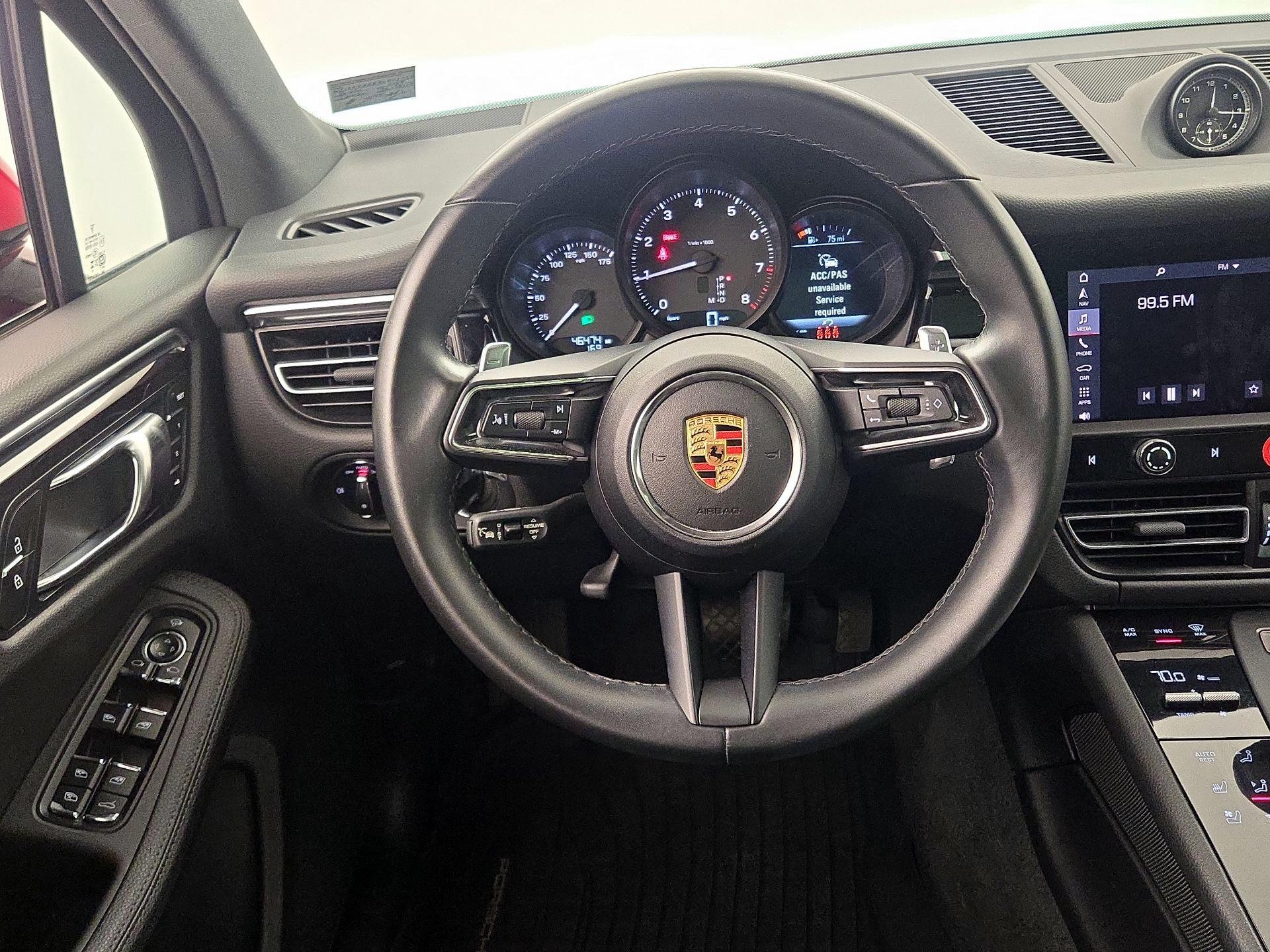 Thumbnail: 2024 Porsche Macan - 10