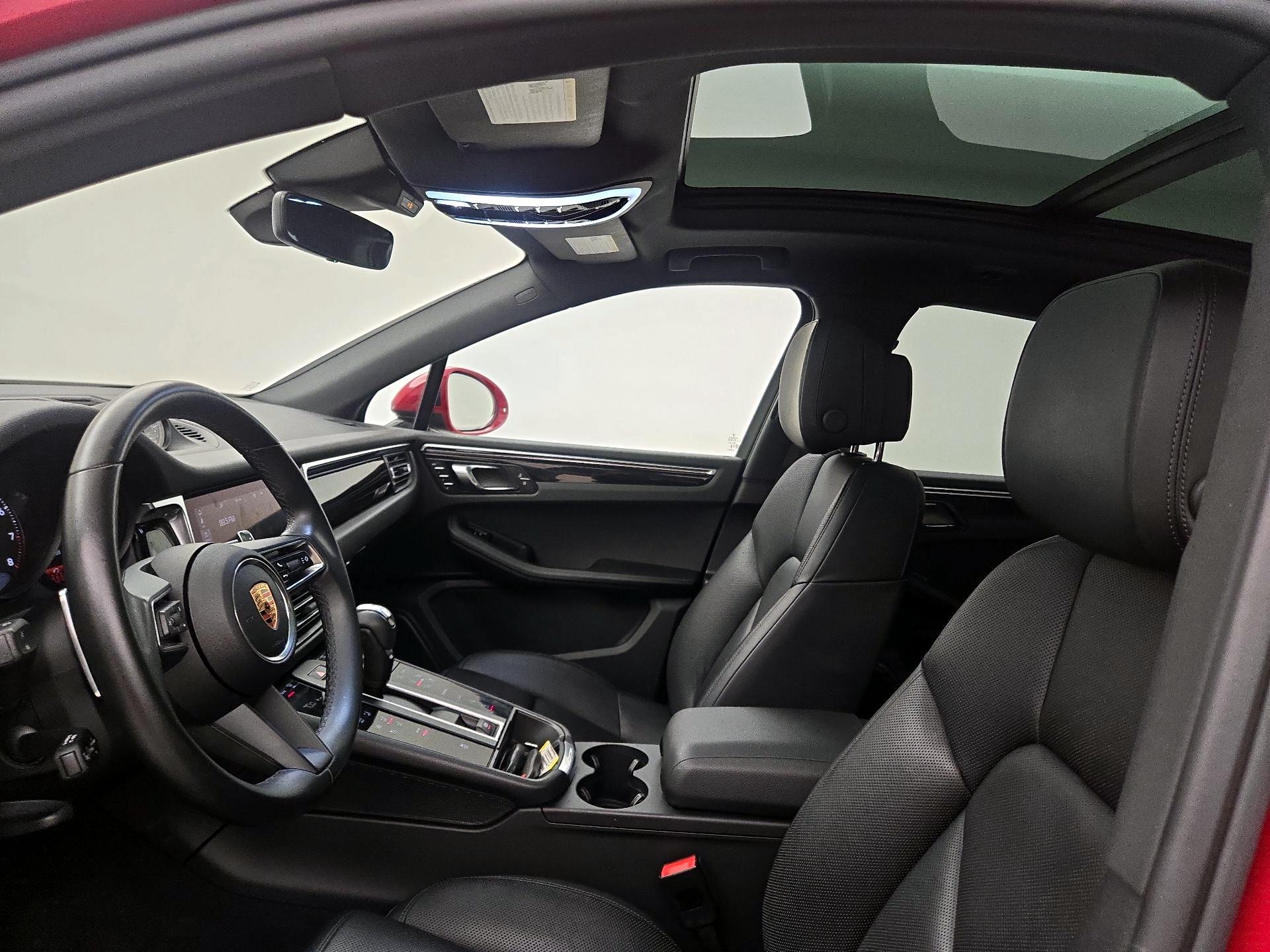 Thumbnail: 2024 Porsche Macan - 20