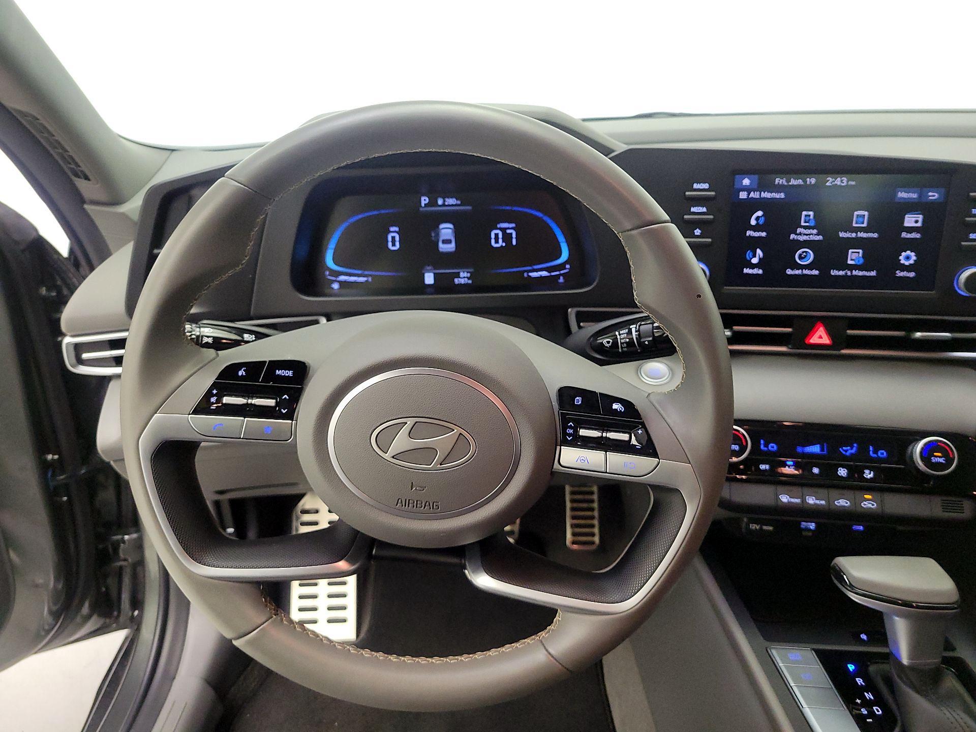 Thumbnail: 2025 Hyundai Elantra - 10