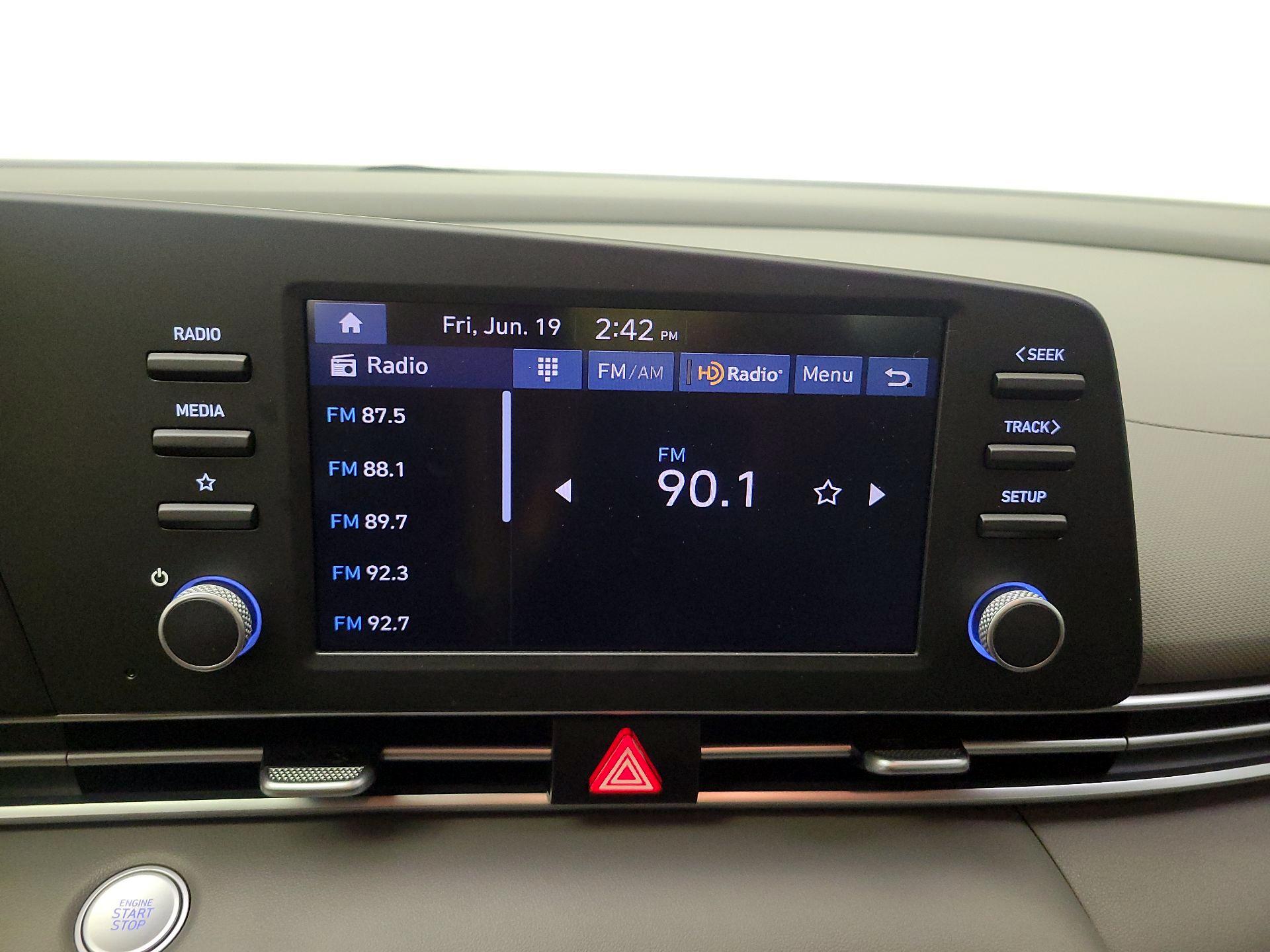Thumbnail: 2025 Hyundai Elantra - 15