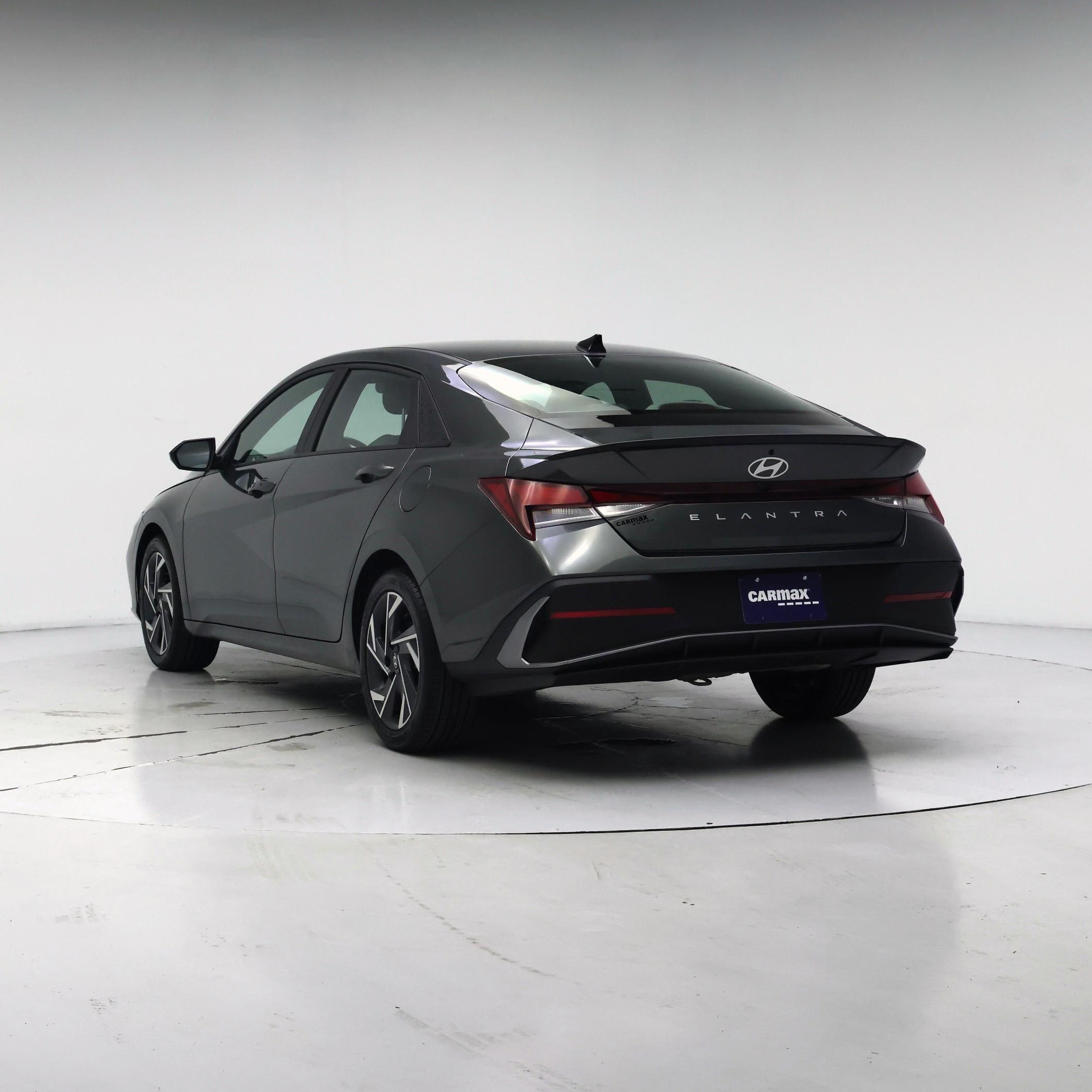 Thumbnail: 2025 Hyundai Elantra - 2