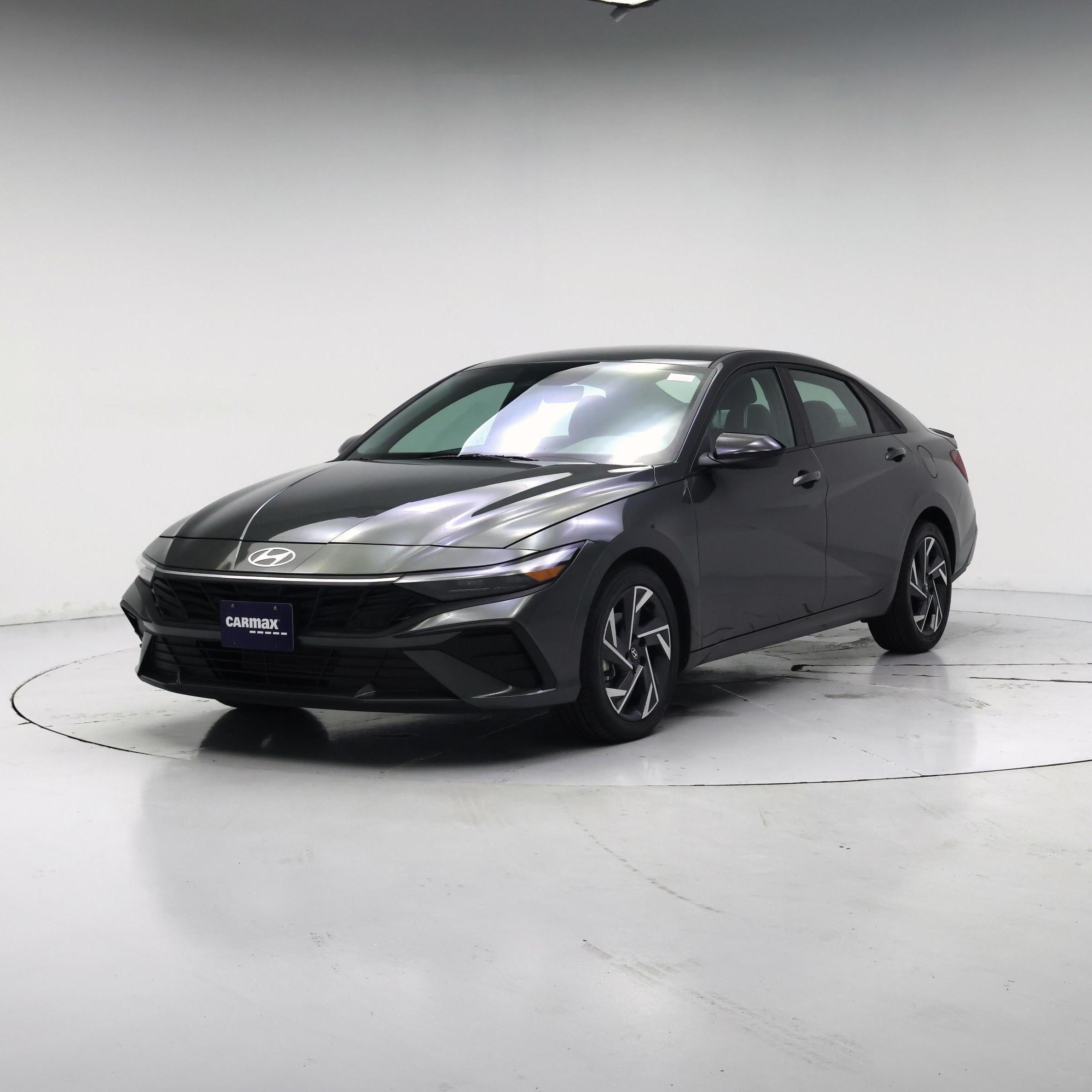 Thumbnail: 2025 Hyundai Elantra - 4