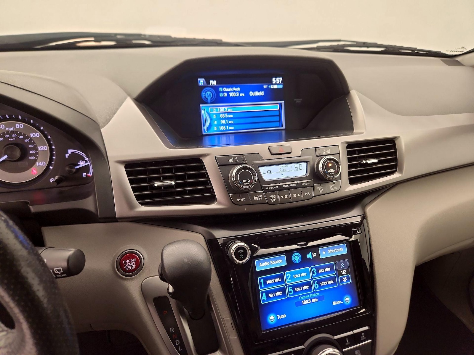 2017 Honda Odyssey EX-L - Photo 16